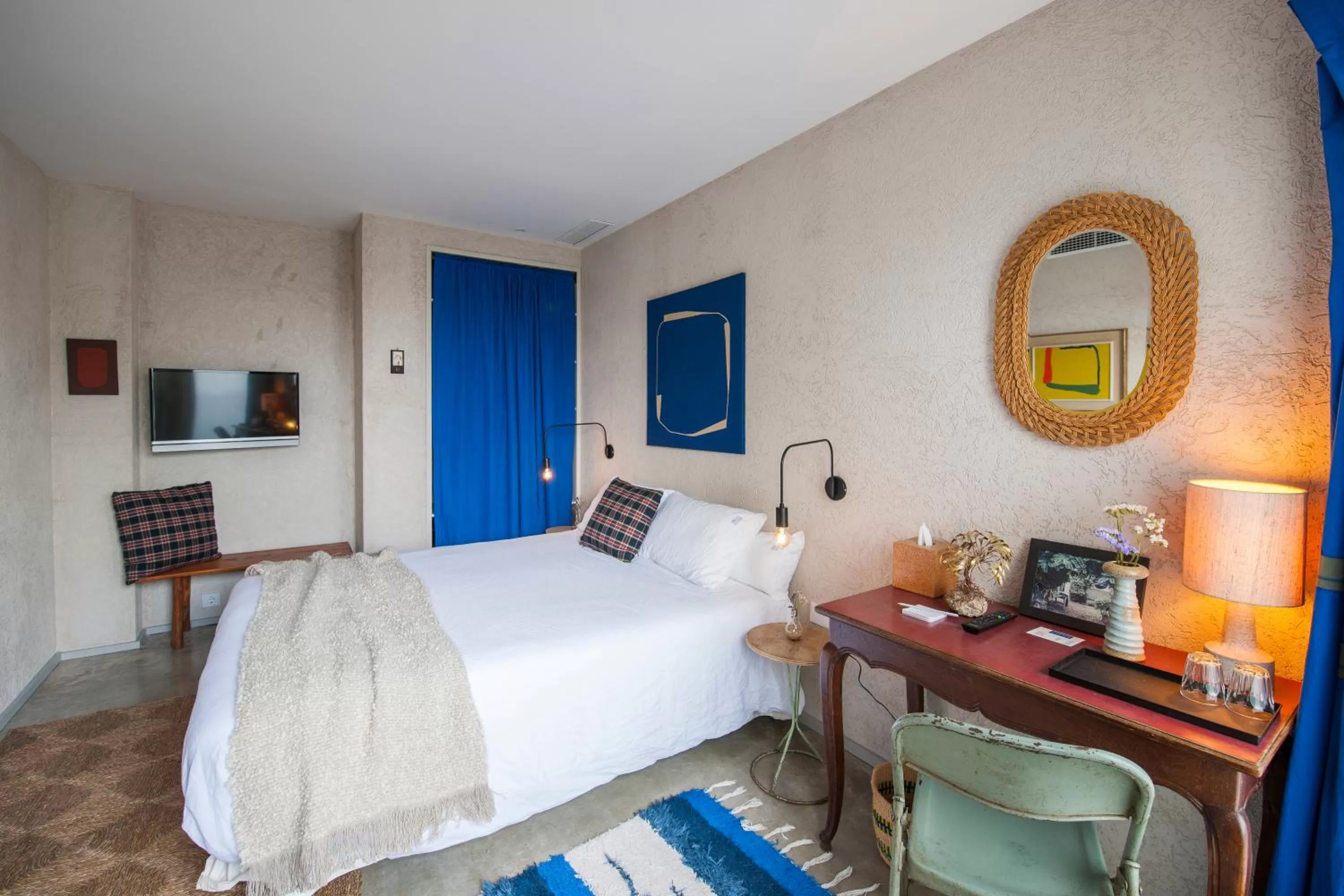 Photo of the whole room, Bed in Kook Hotel Tarifa
