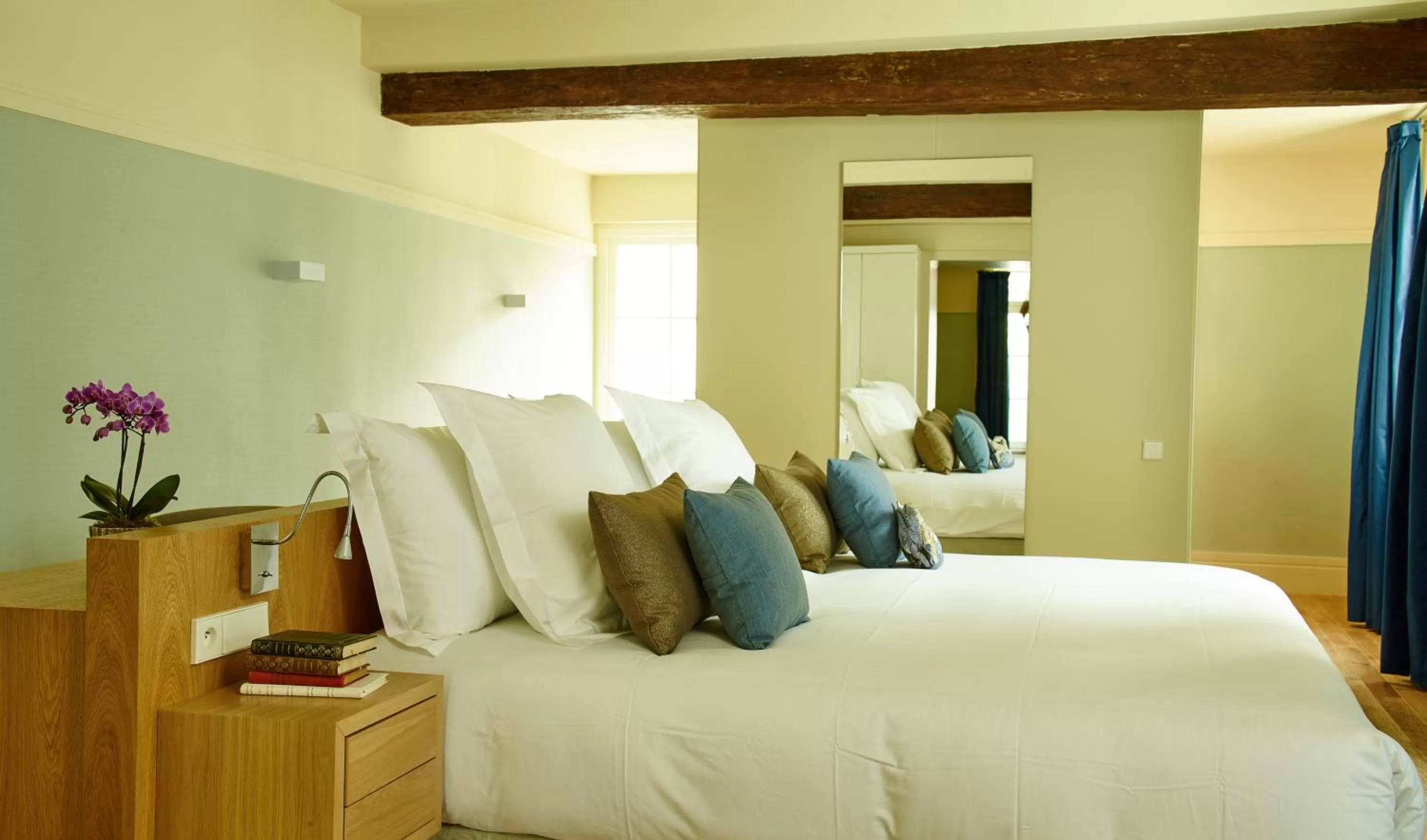 Bedroom, Bed in La Demeure Du Parc