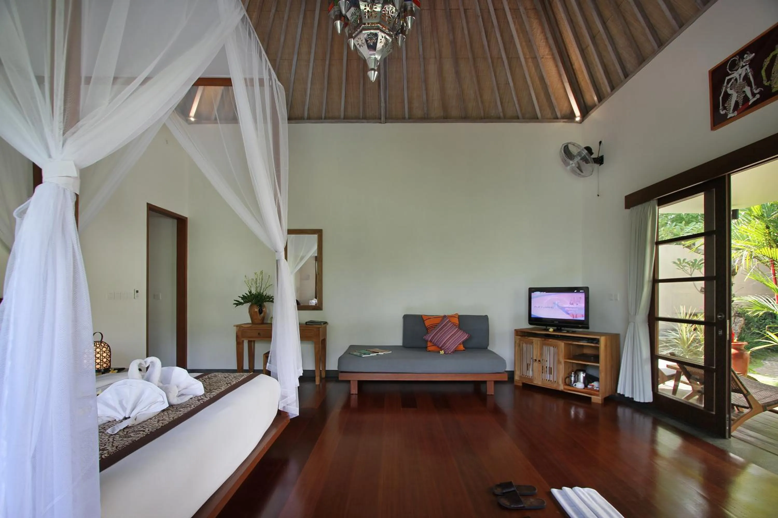 Bed in D'Legon Villas