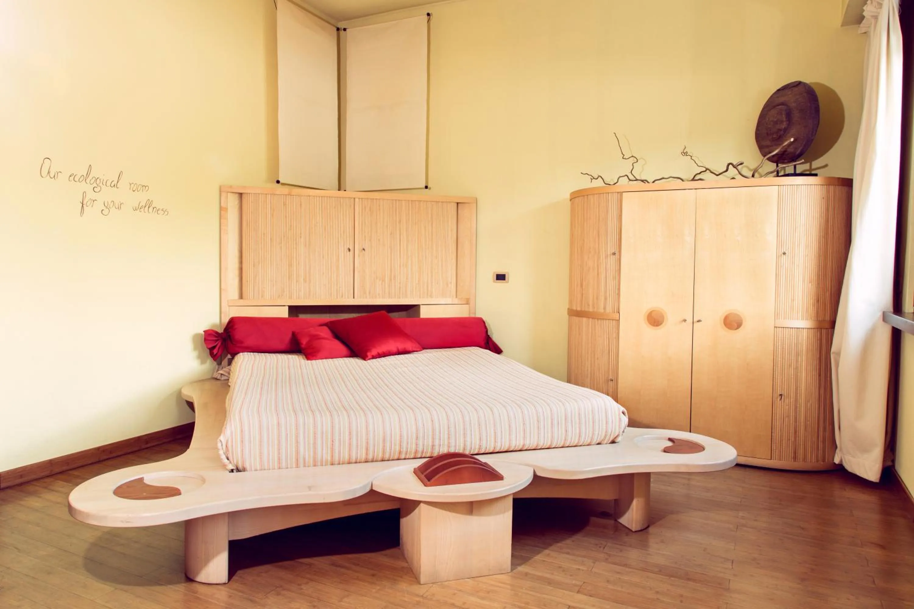 Photo of the whole room, Bed in eco Hotel Milano & BioRiso Restaurant