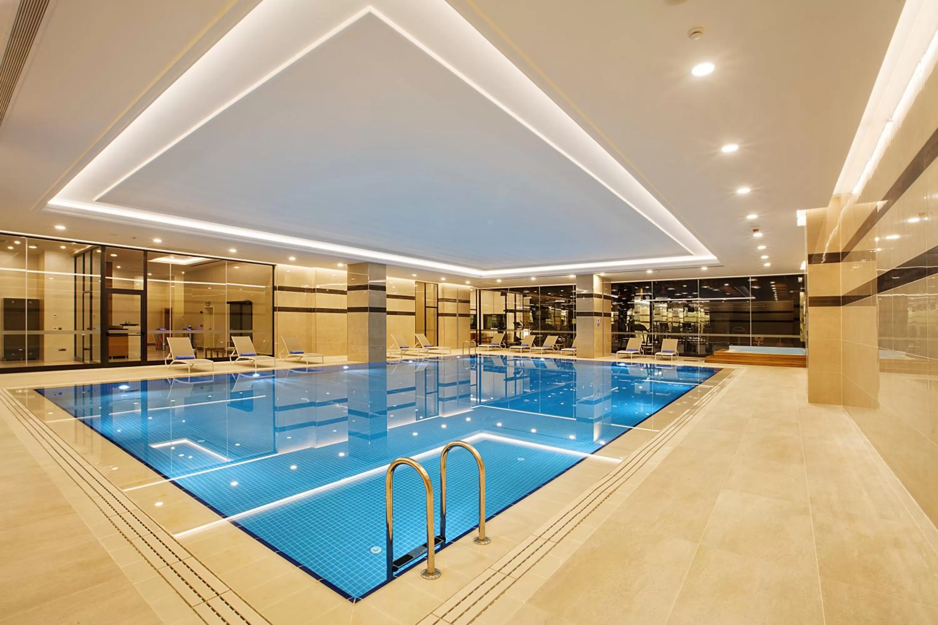 Swimming pool in Ottoman's Life Hotel Deluxe