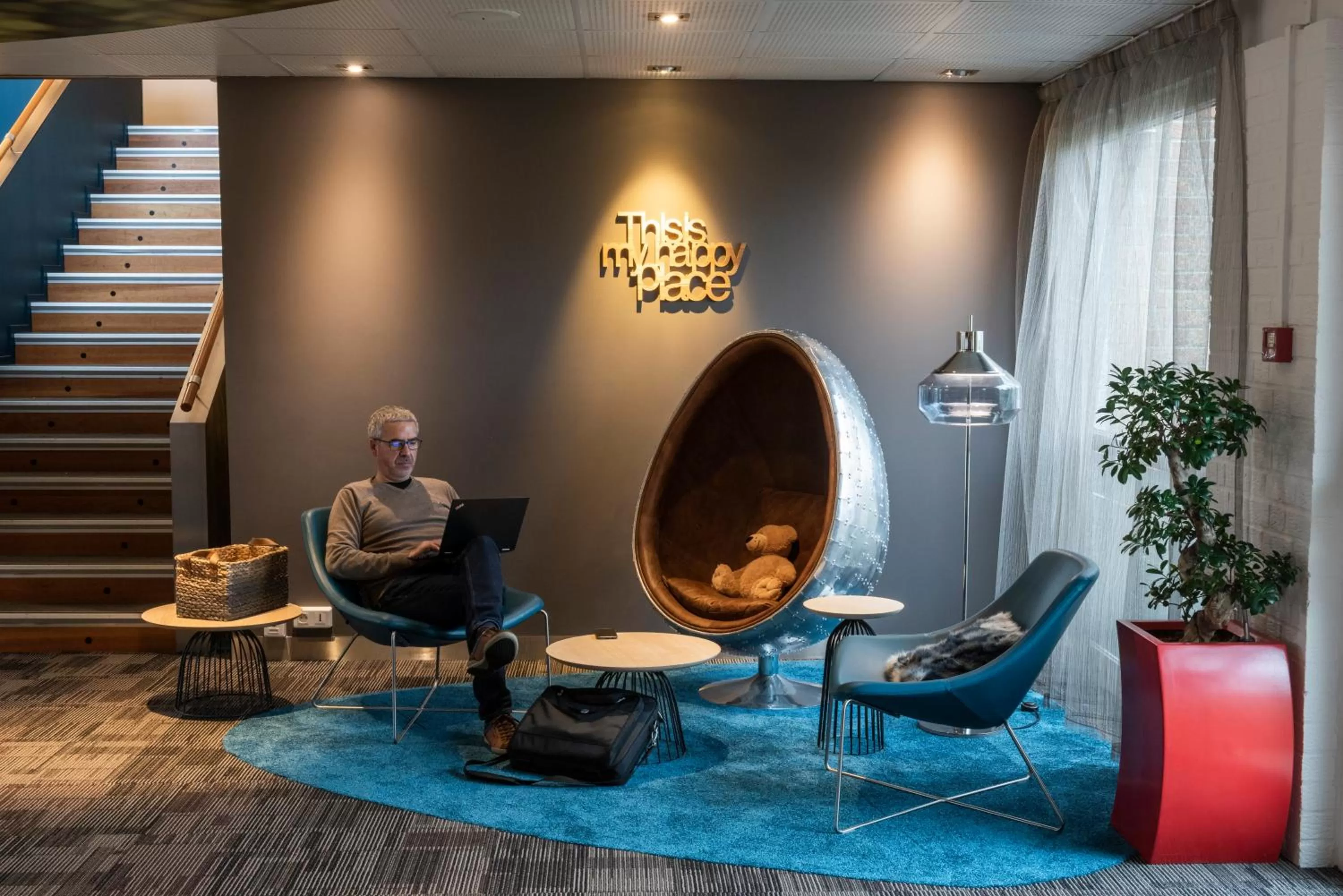 Lobby or reception in Hôtel Novotel Valenciennes