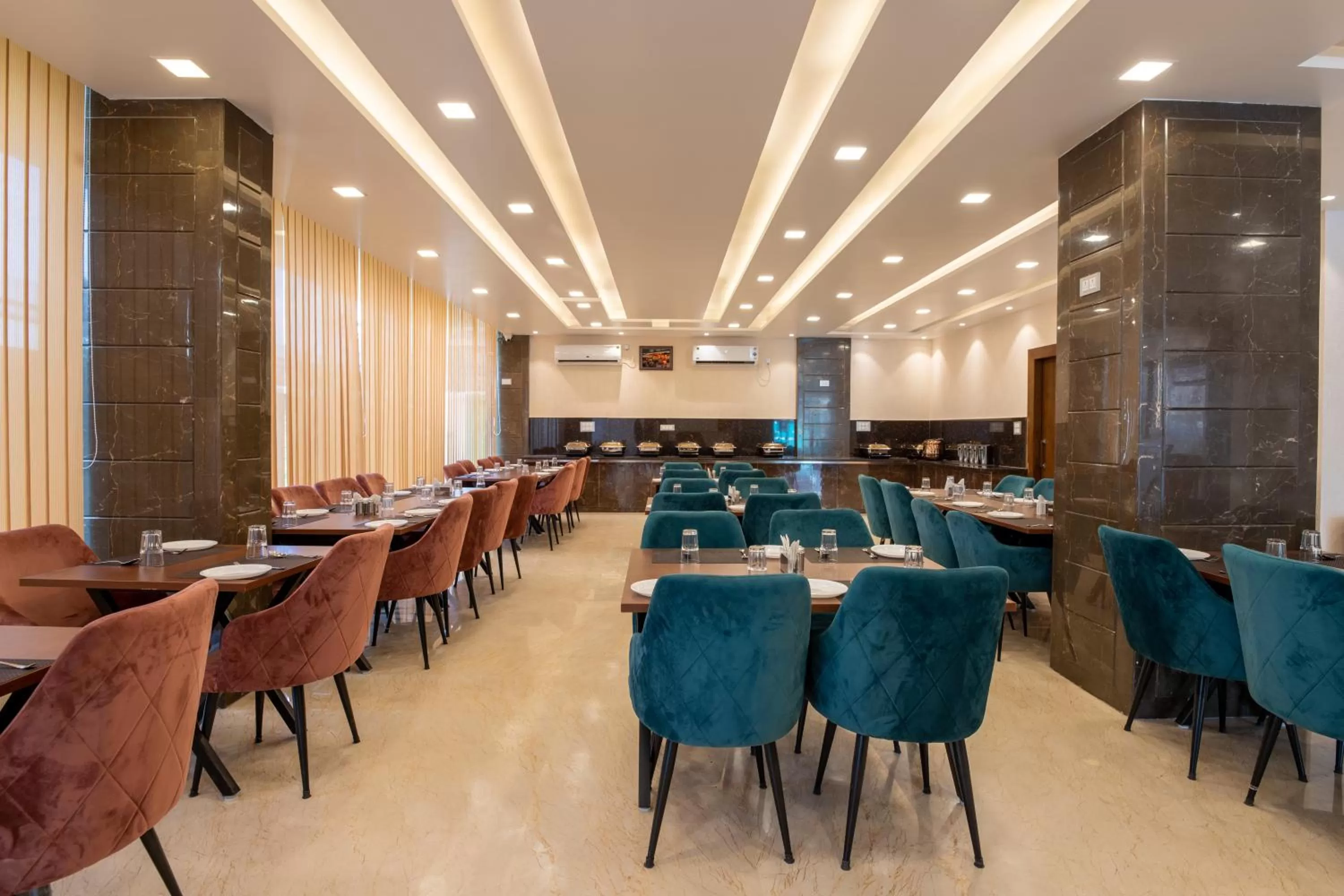 Restaurant/places to eat in HOTEL VIVAAN REGENCY
