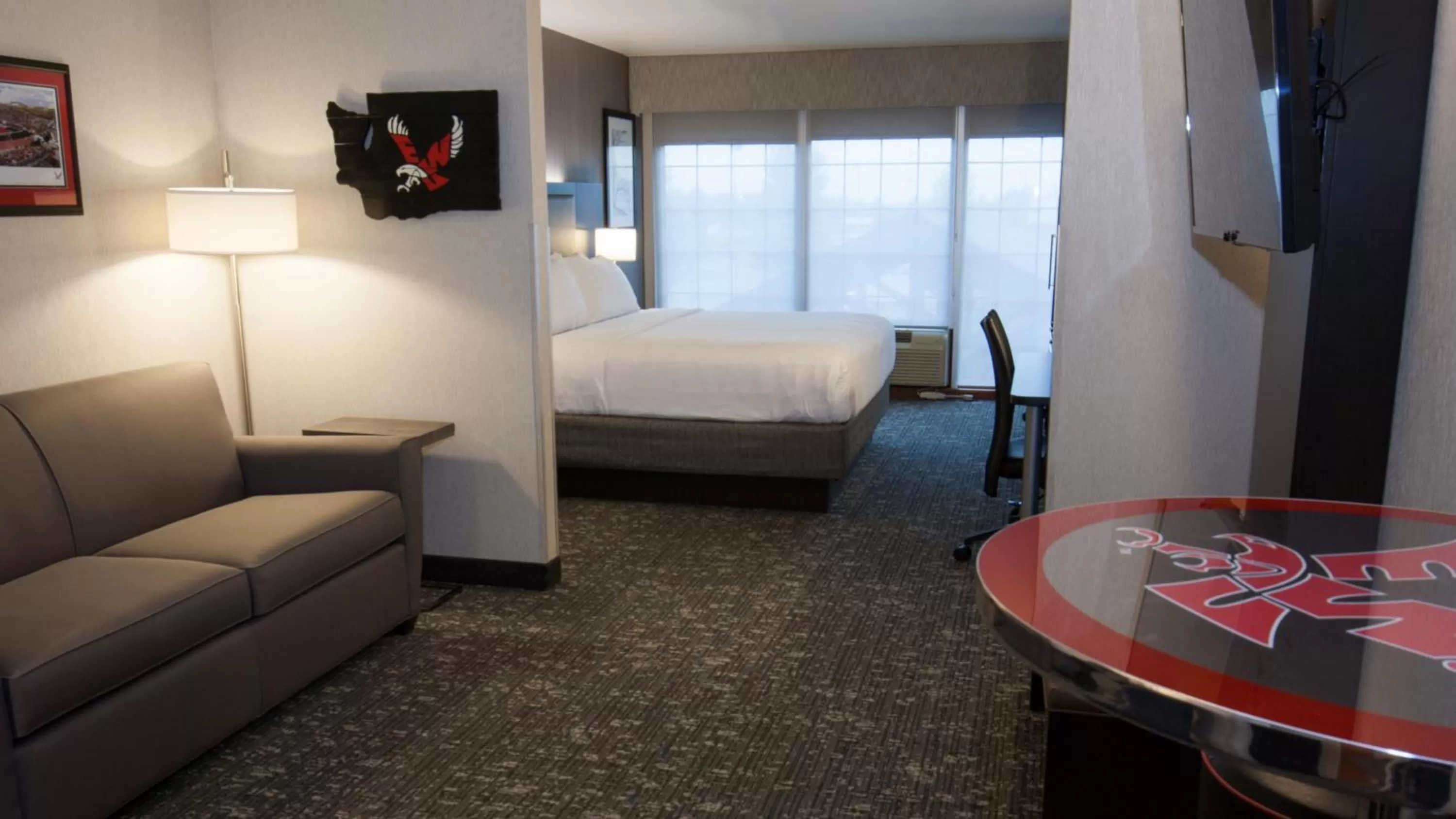 Photo of the whole room, Bed in Holiday Inn Express & Suites Cheney by IHG