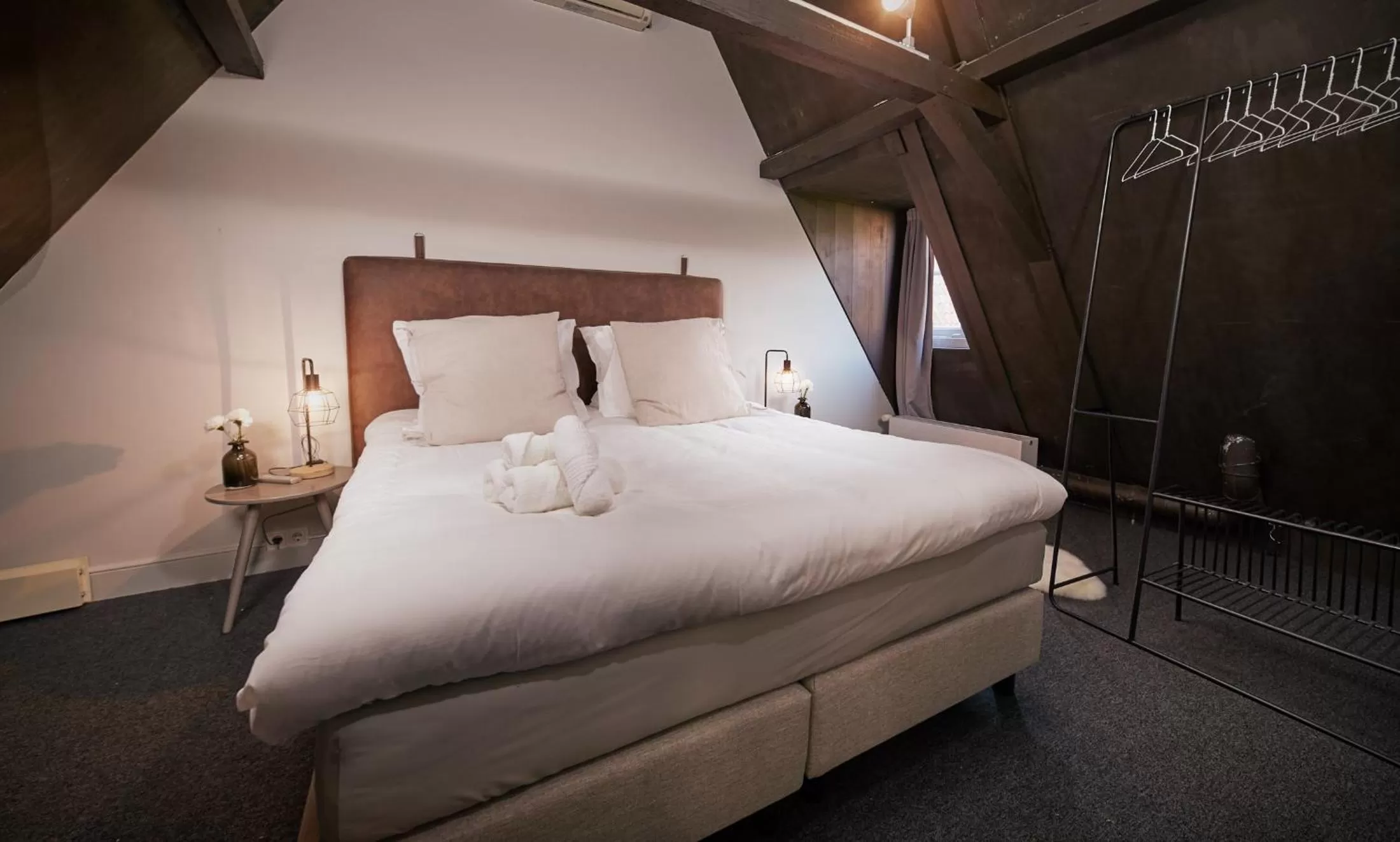 Bed in HUISJES AAN DE AMSTEL - Your home away from home
