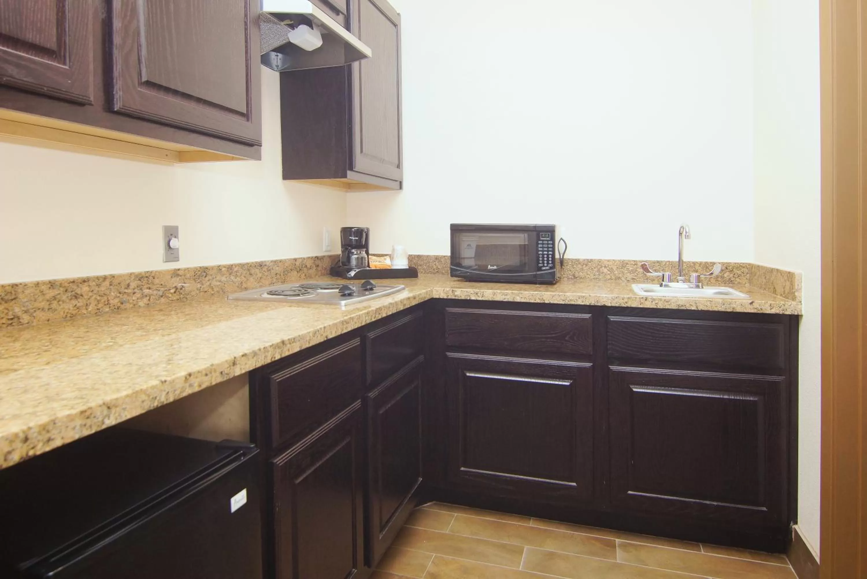 Food in Americas Best Value Inn Cuero