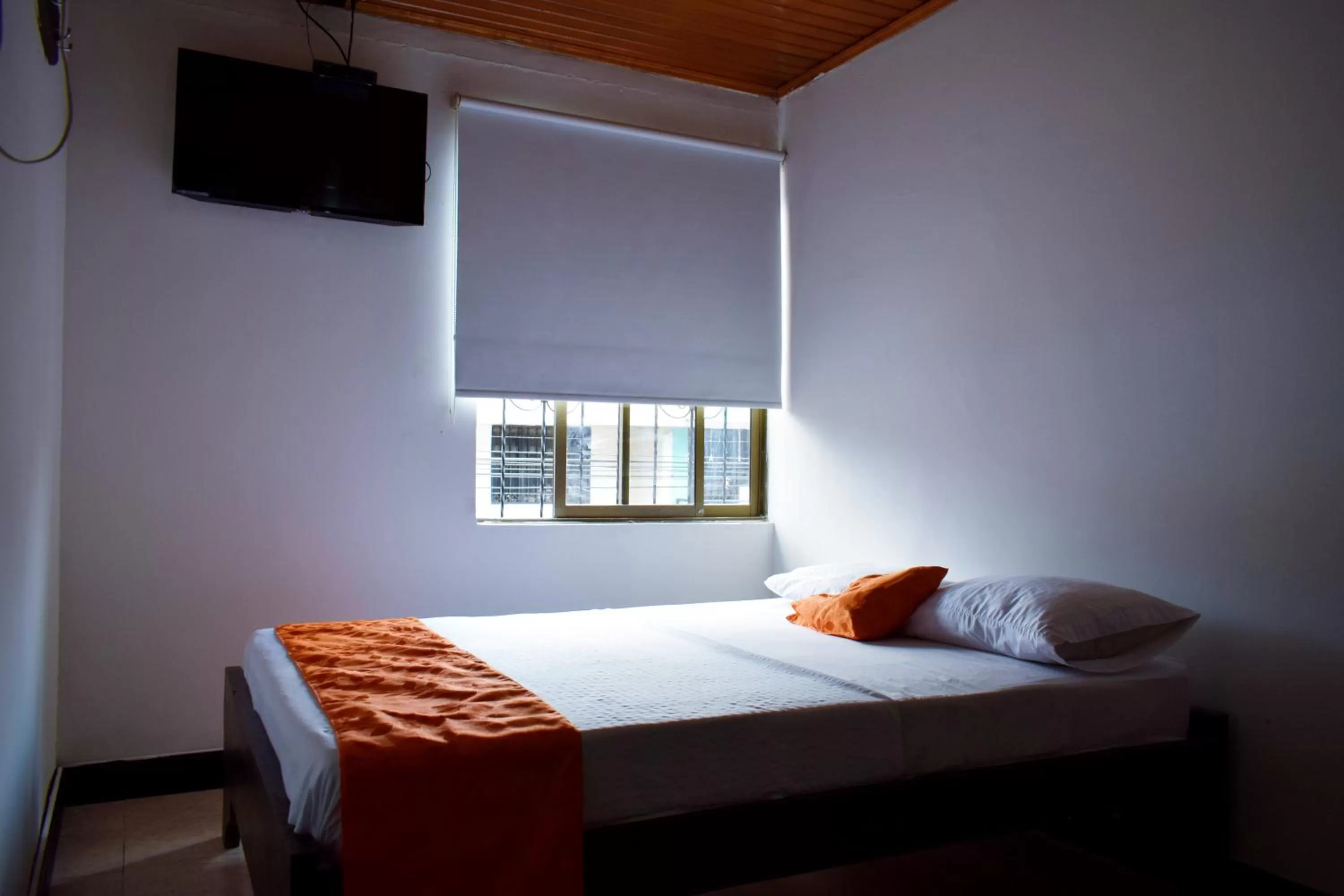 Photo of the whole room, Bed in Hotel Descanso Inn Villavicencio