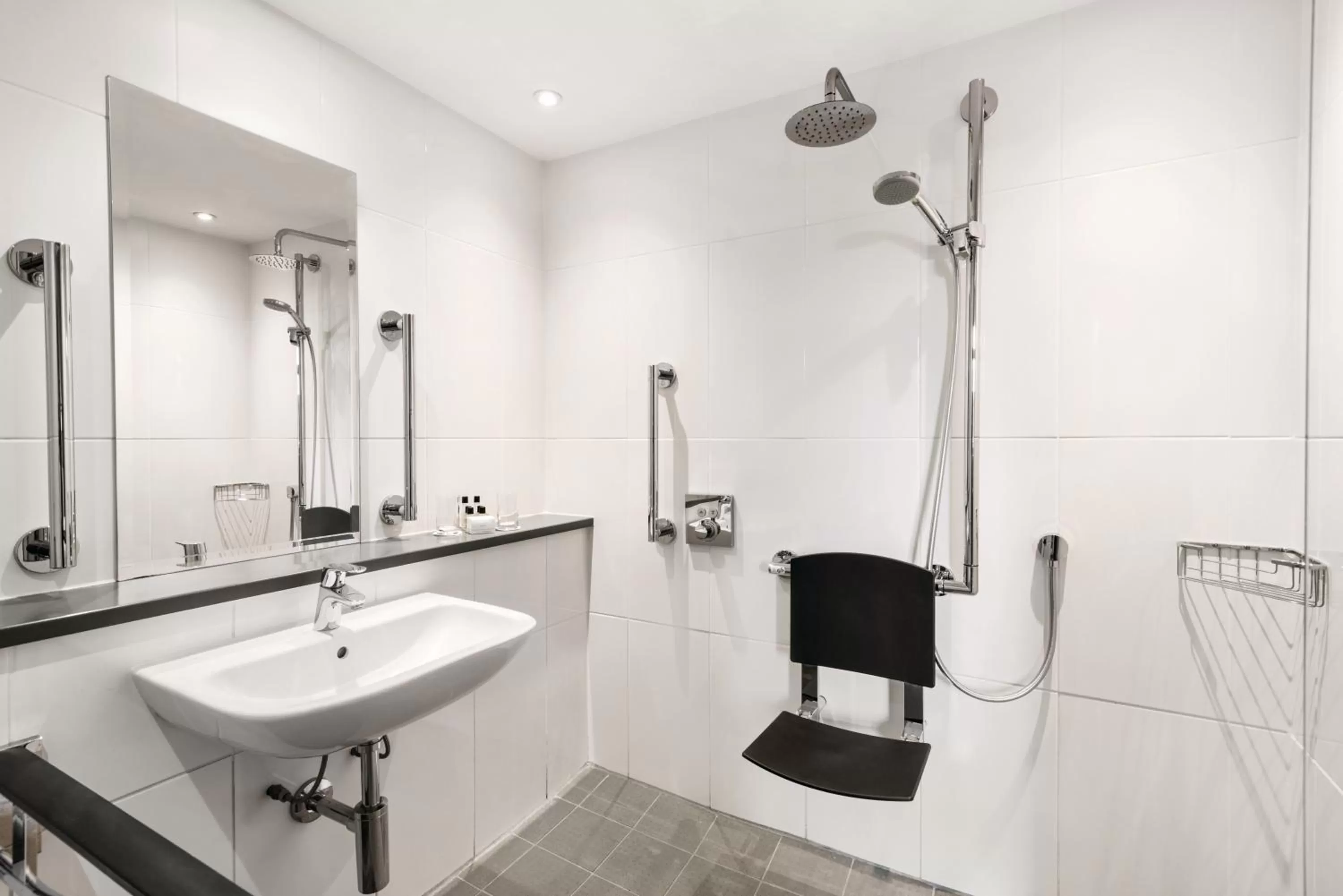 Bathroom in Garner Hotel Nottingham City Centre by IHG