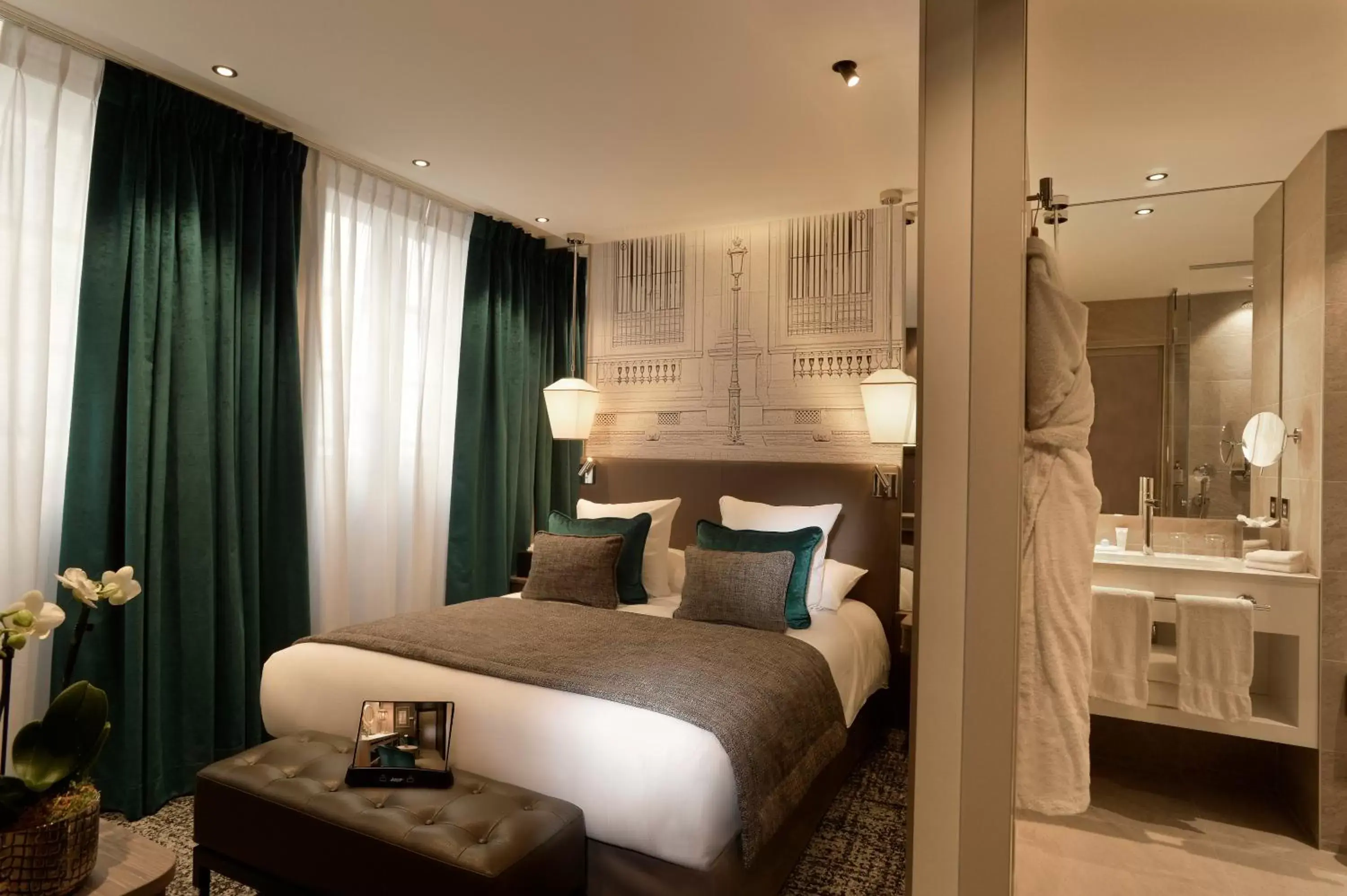 Classic Double Room with Spa Access in Hotel La Lanterne & Spa By Timhotel Classic Double Room with Spa Access in Hotel La Lanterne & Spa By Timhotel