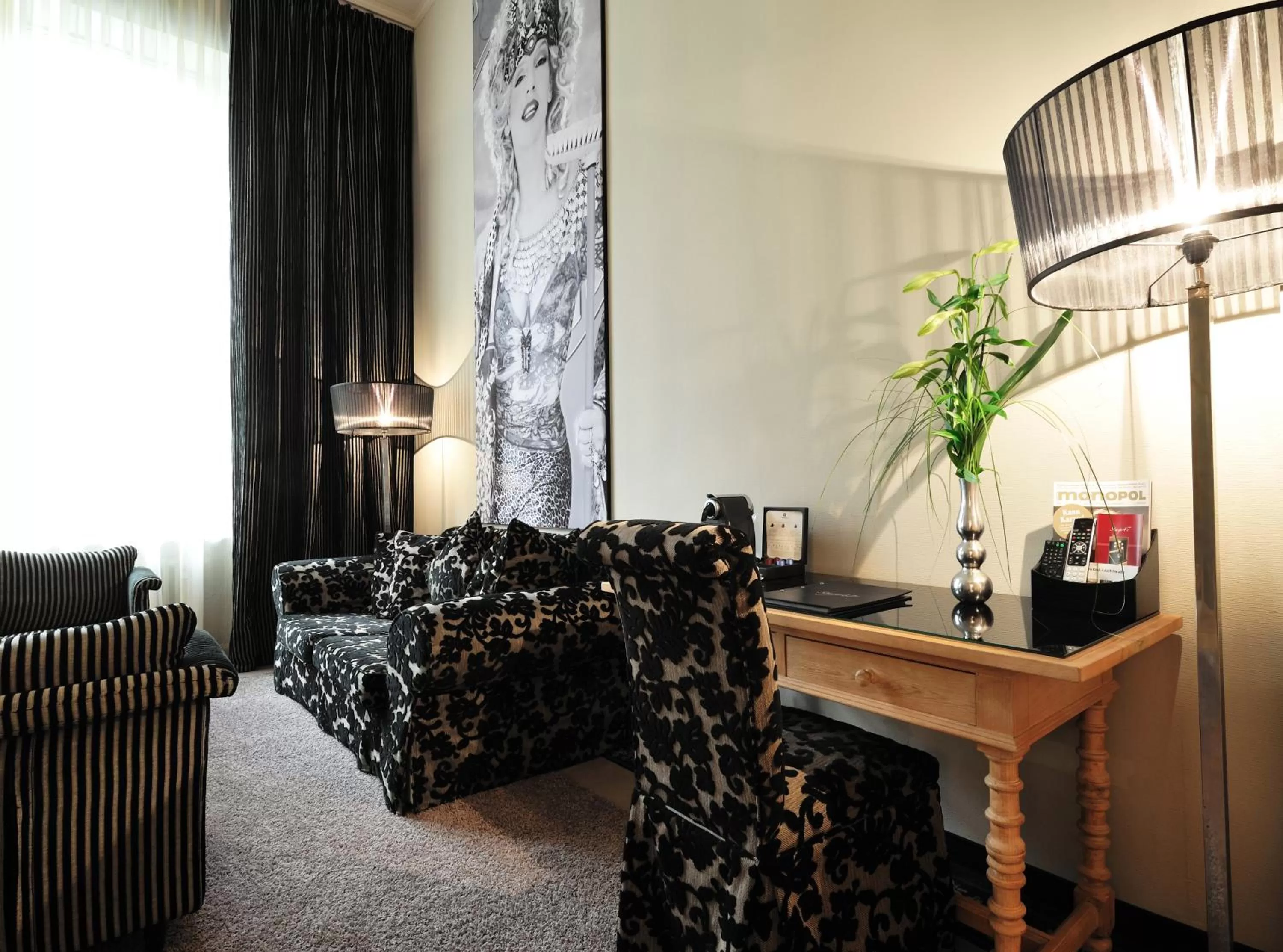 Seating area in Stage47