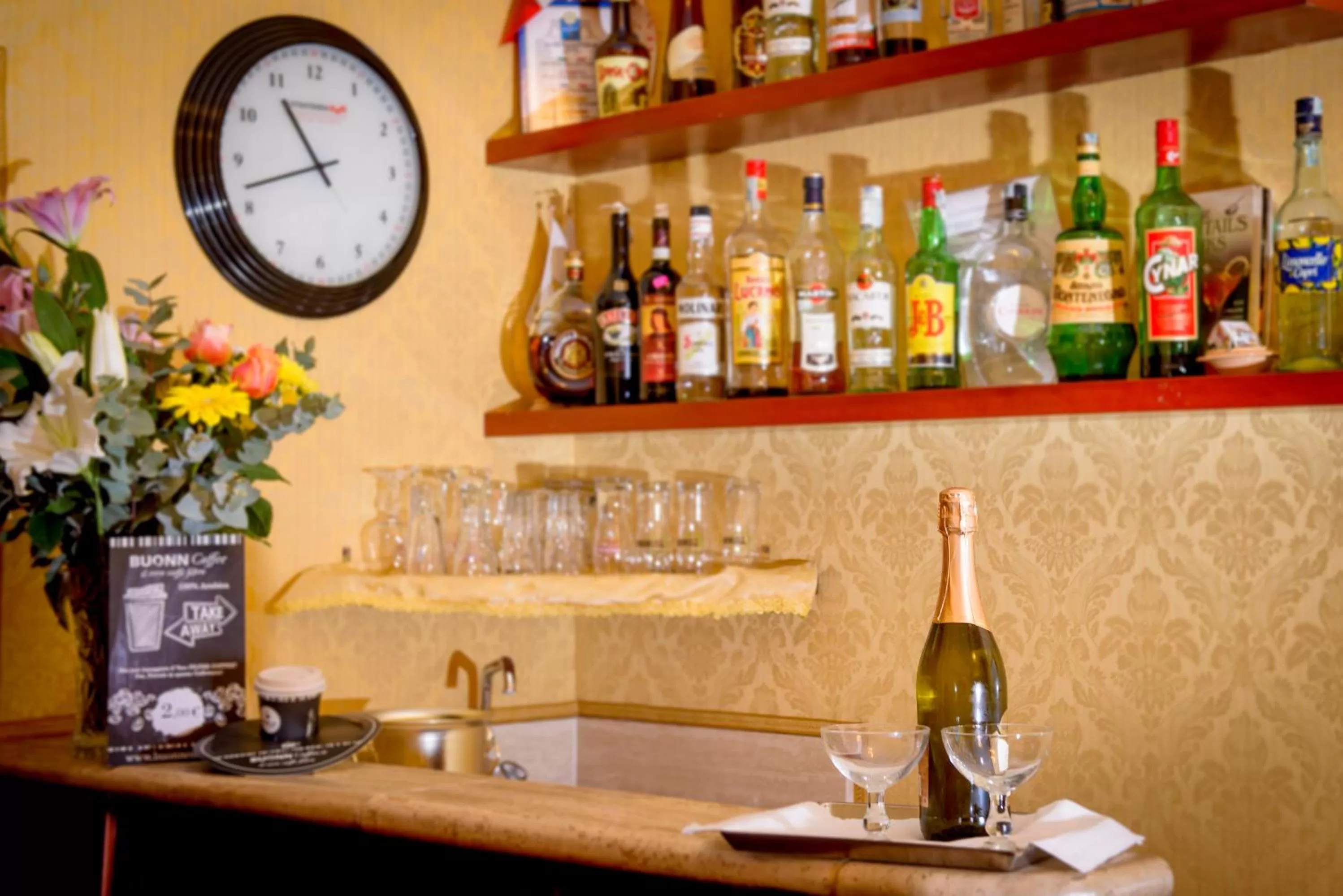 Lounge or bar in Hotel Emmaus