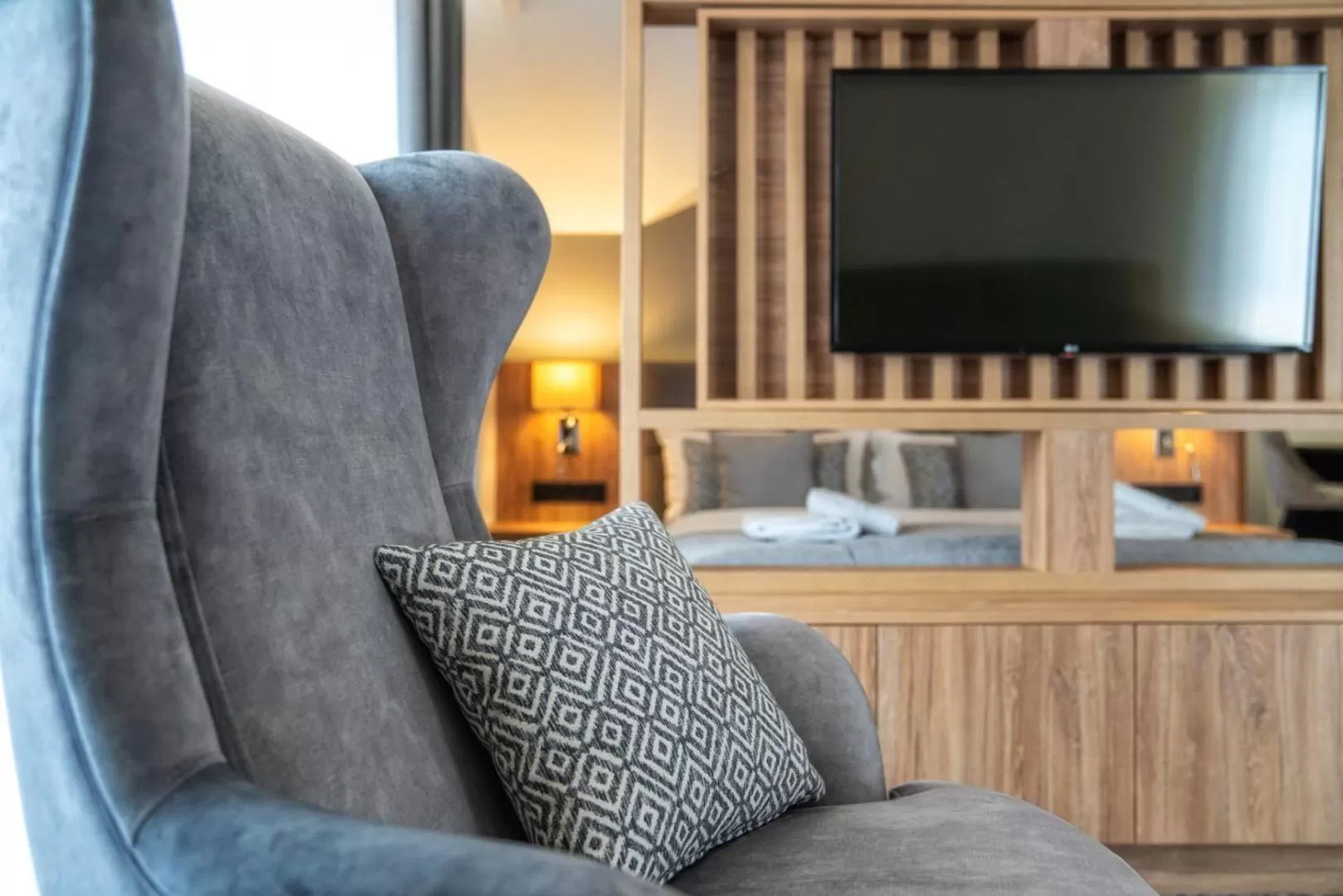 Communal lounge/ TV room in Hotel META Resort & Vine SPA