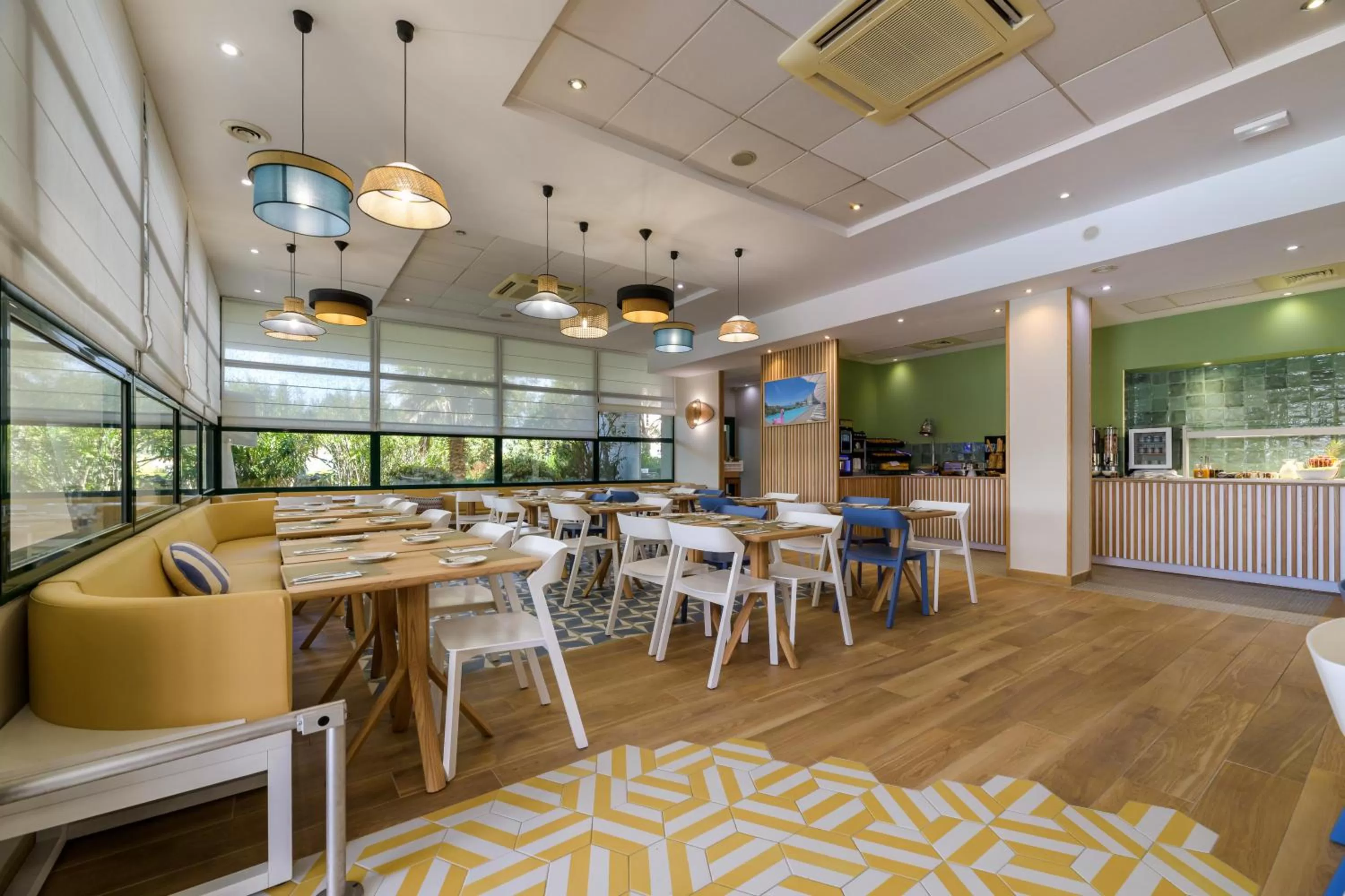 Buffet breakfast in Best Western Plus Ajaccio Amirauté