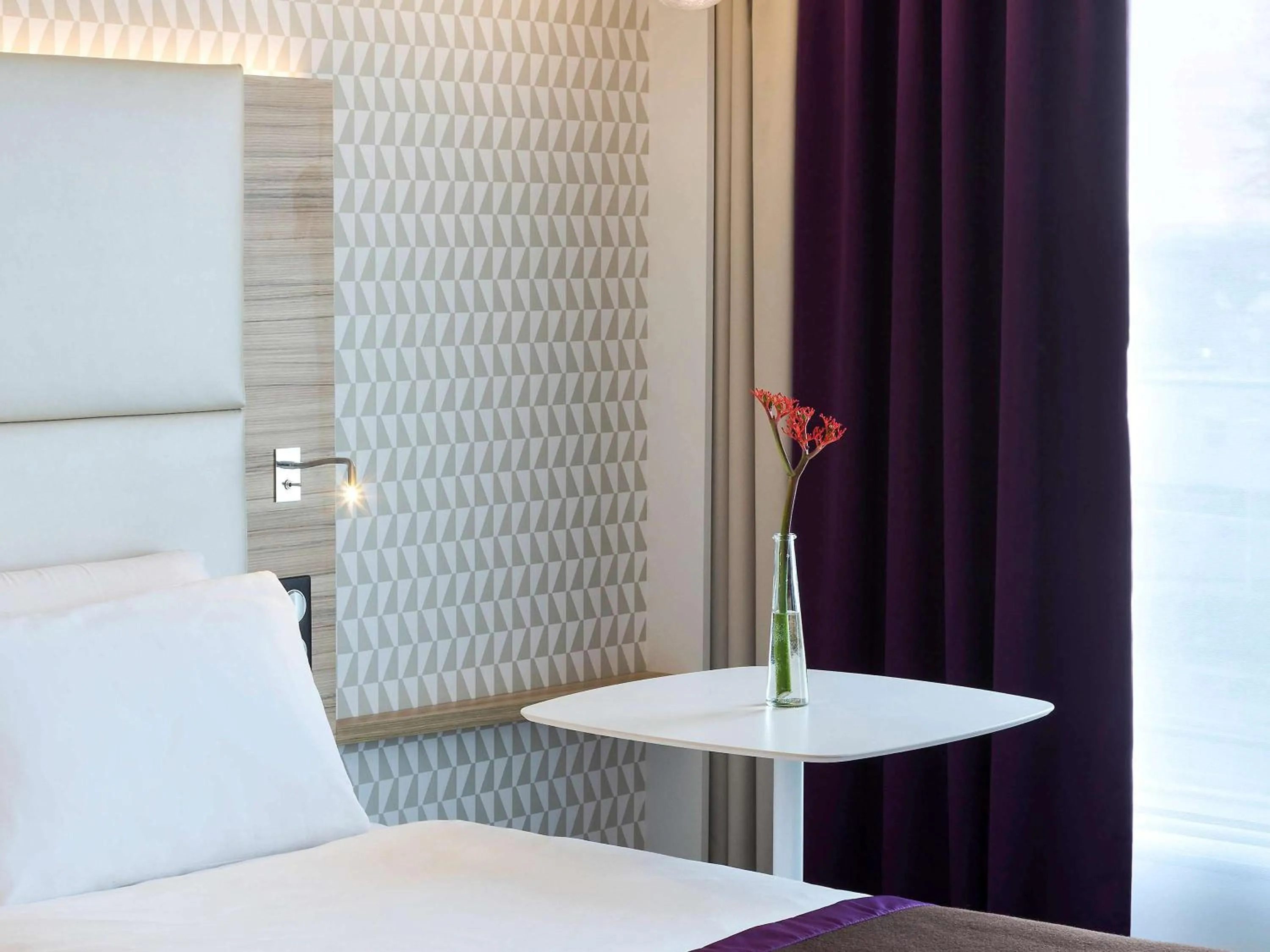 Suite with One Double Bed and One Sofabed in Hotel Mercure Paris Orly Rungis