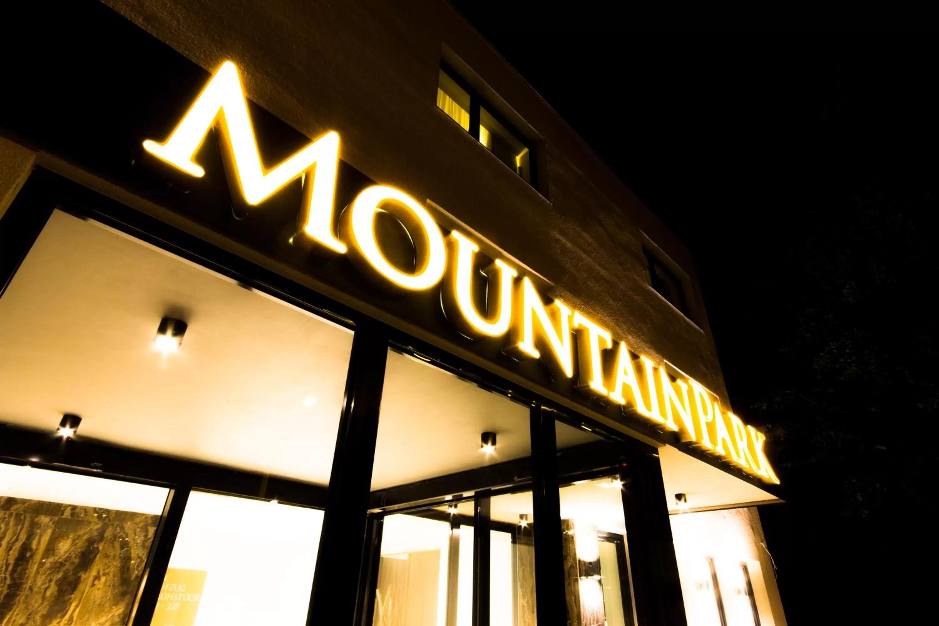 Facade/entrance in MountainPark | Event- und Tagungshotel