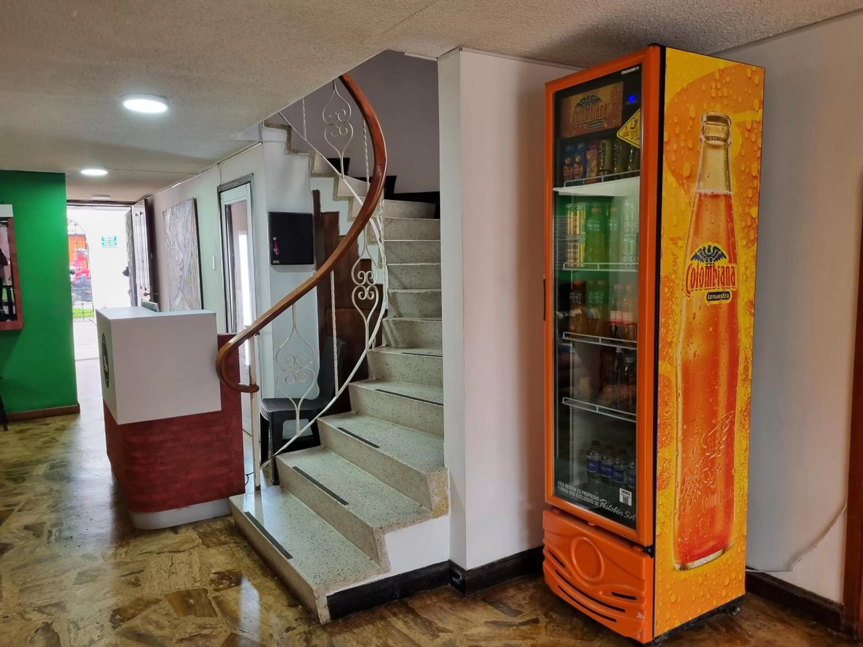 acogedor Hostal usaquen la parada del tren