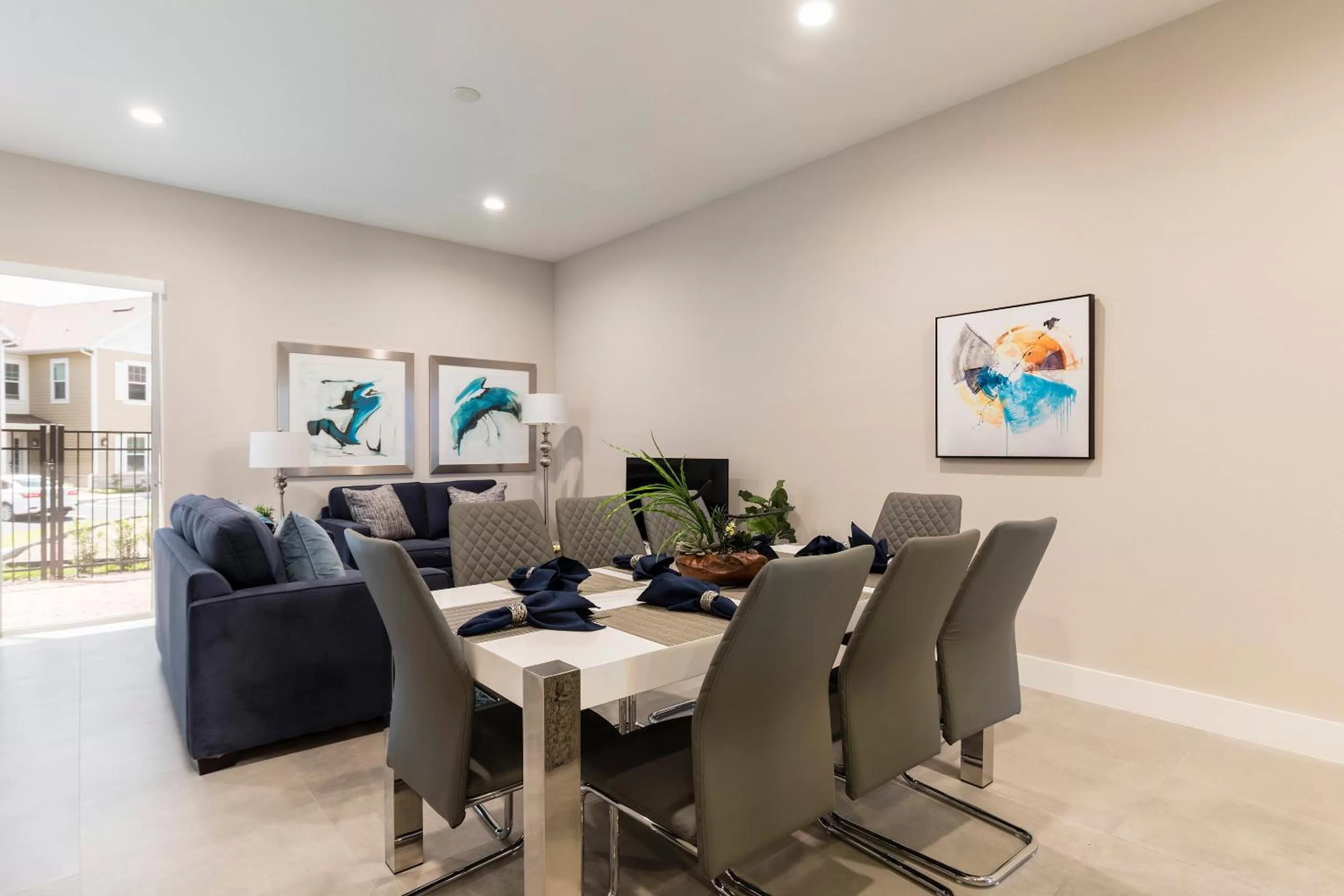 Dining Area in Summerville Vacation Resort