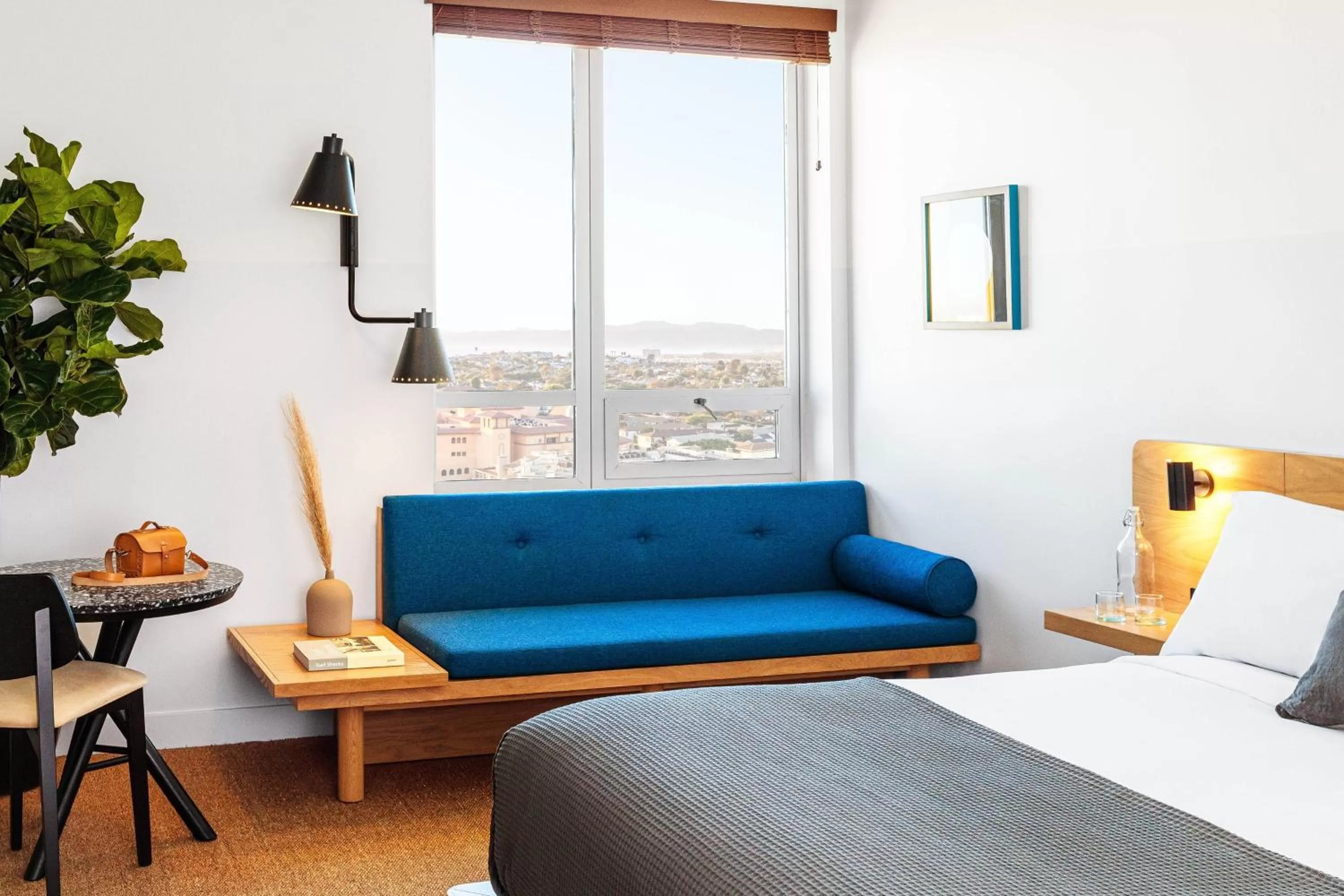 Photo of the whole room, Bed in Hotel June West LA, a Member of Design Hotels