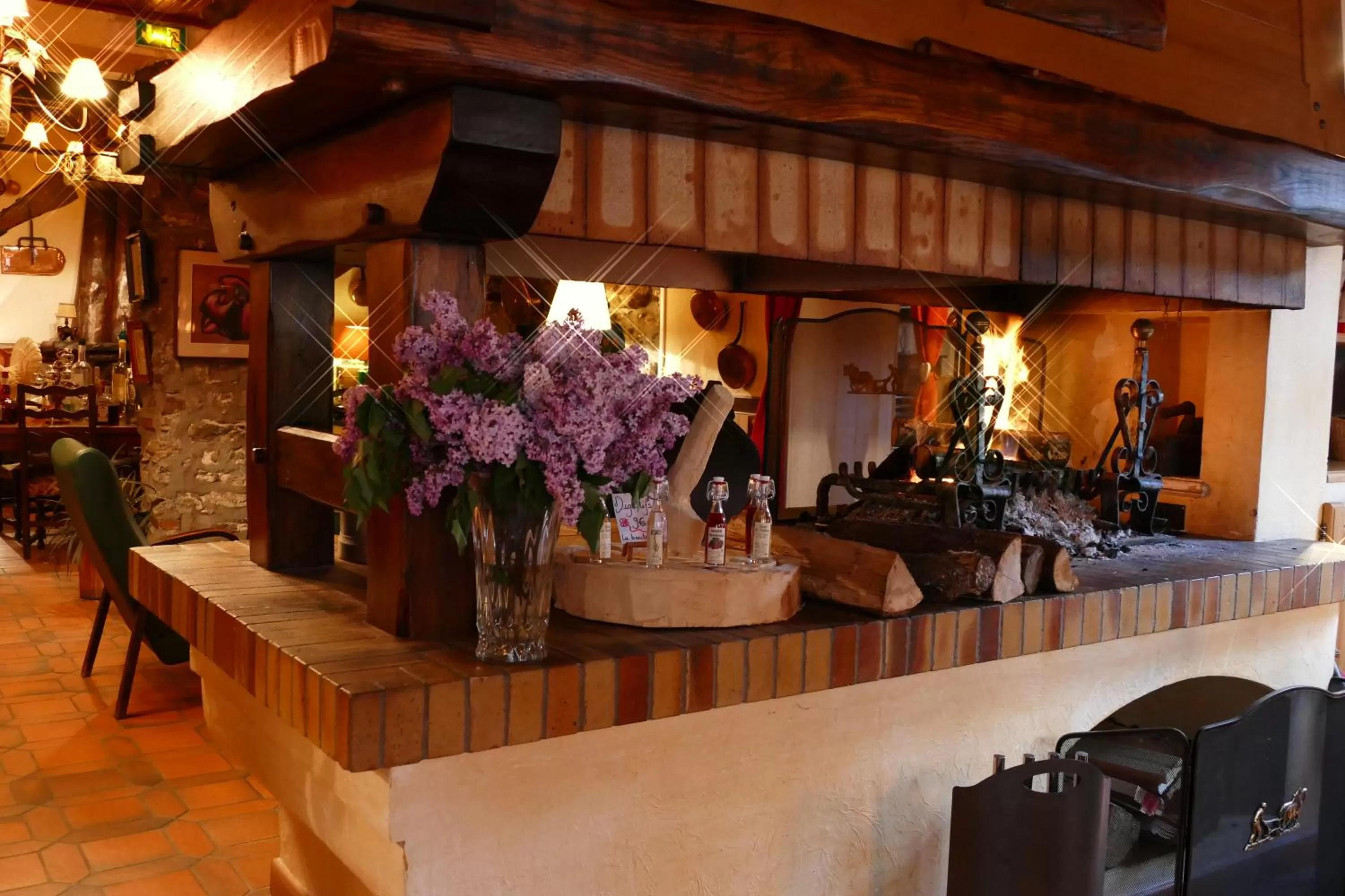 Restaurant/places to eat in Hotel La Bonne Auberge