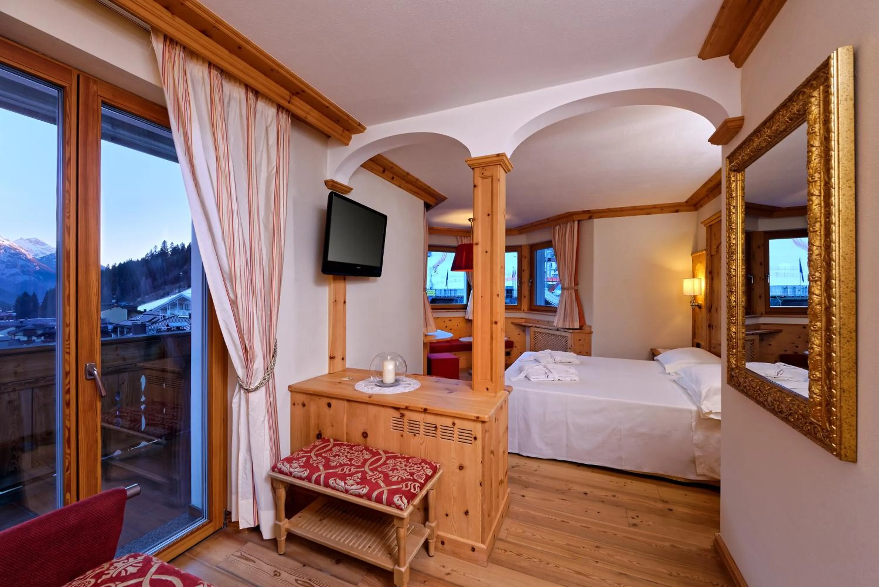 Balcony/Terrace, Bed in Boutique Hotel Diana