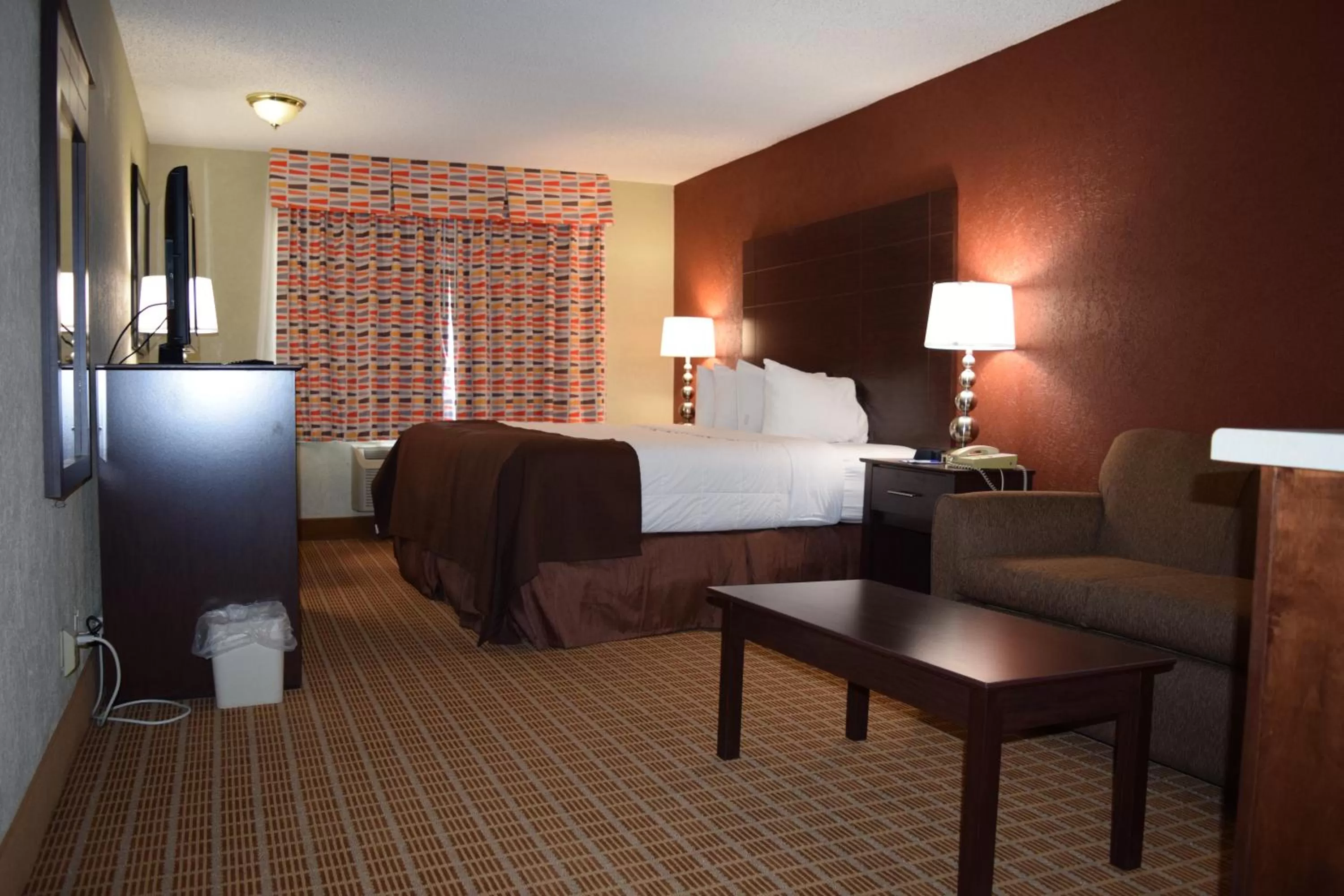 Bedroom, Bed in Baymont by Wyndham Midland Airport