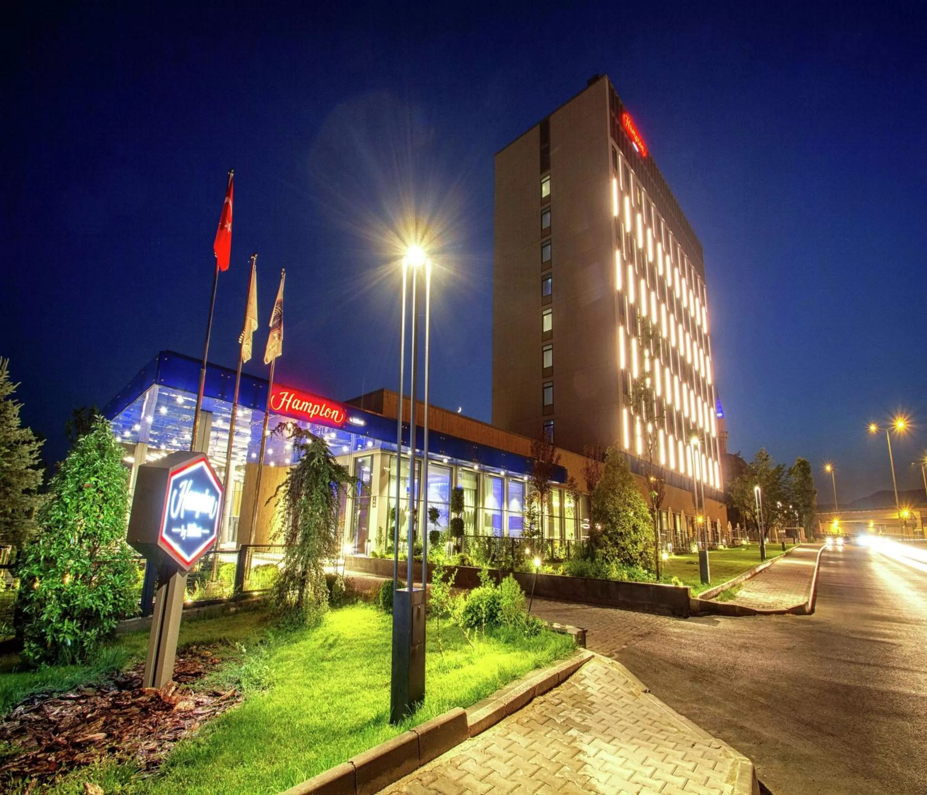 Property building in Hampton By Hilton Bolu