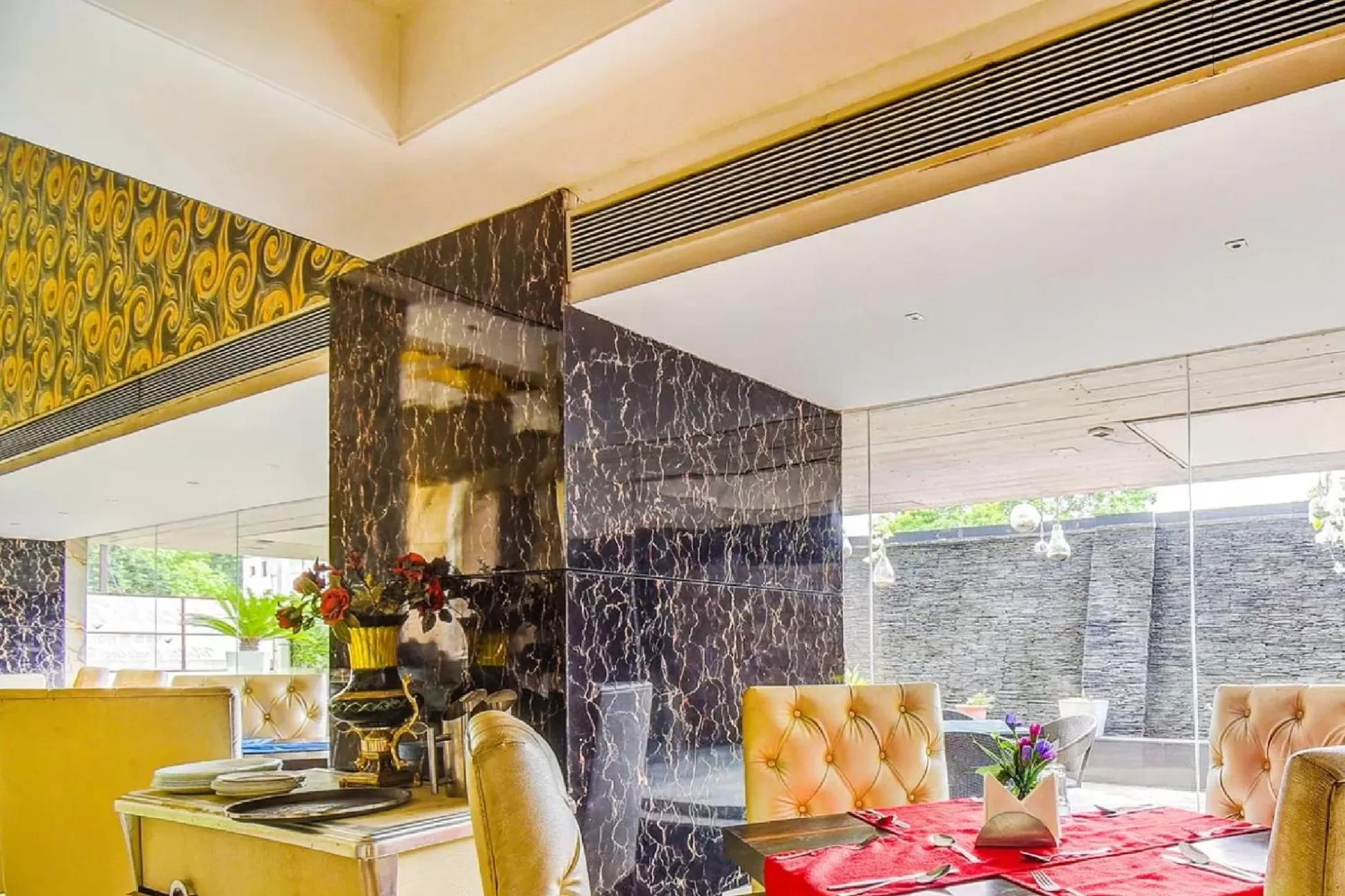 Restaurant/places to eat in Zip By Spree Hotels Orient Nagpur