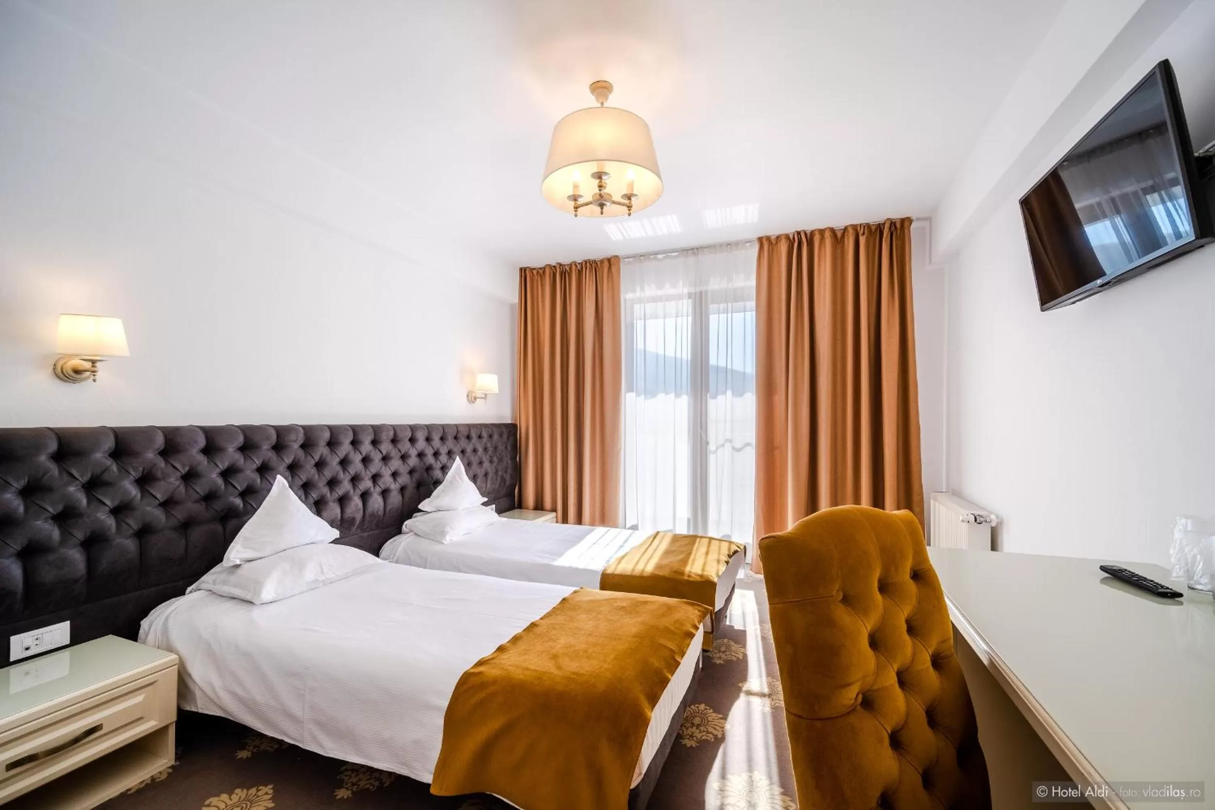 TV and multimedia, Bed in Hotel Aldi