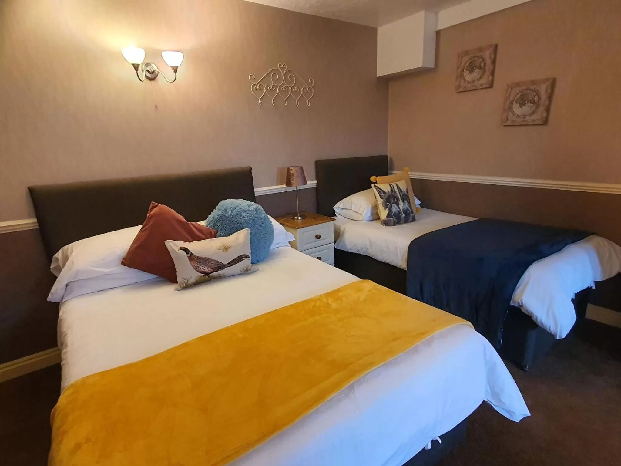 Bedroom in The Snooty Fox