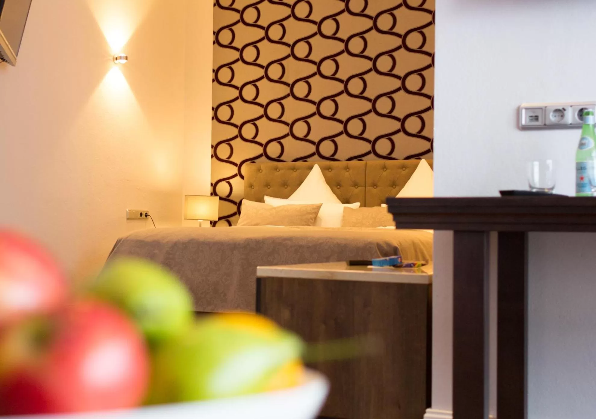 Living room, Bed in anders Kontorhaus Hotel