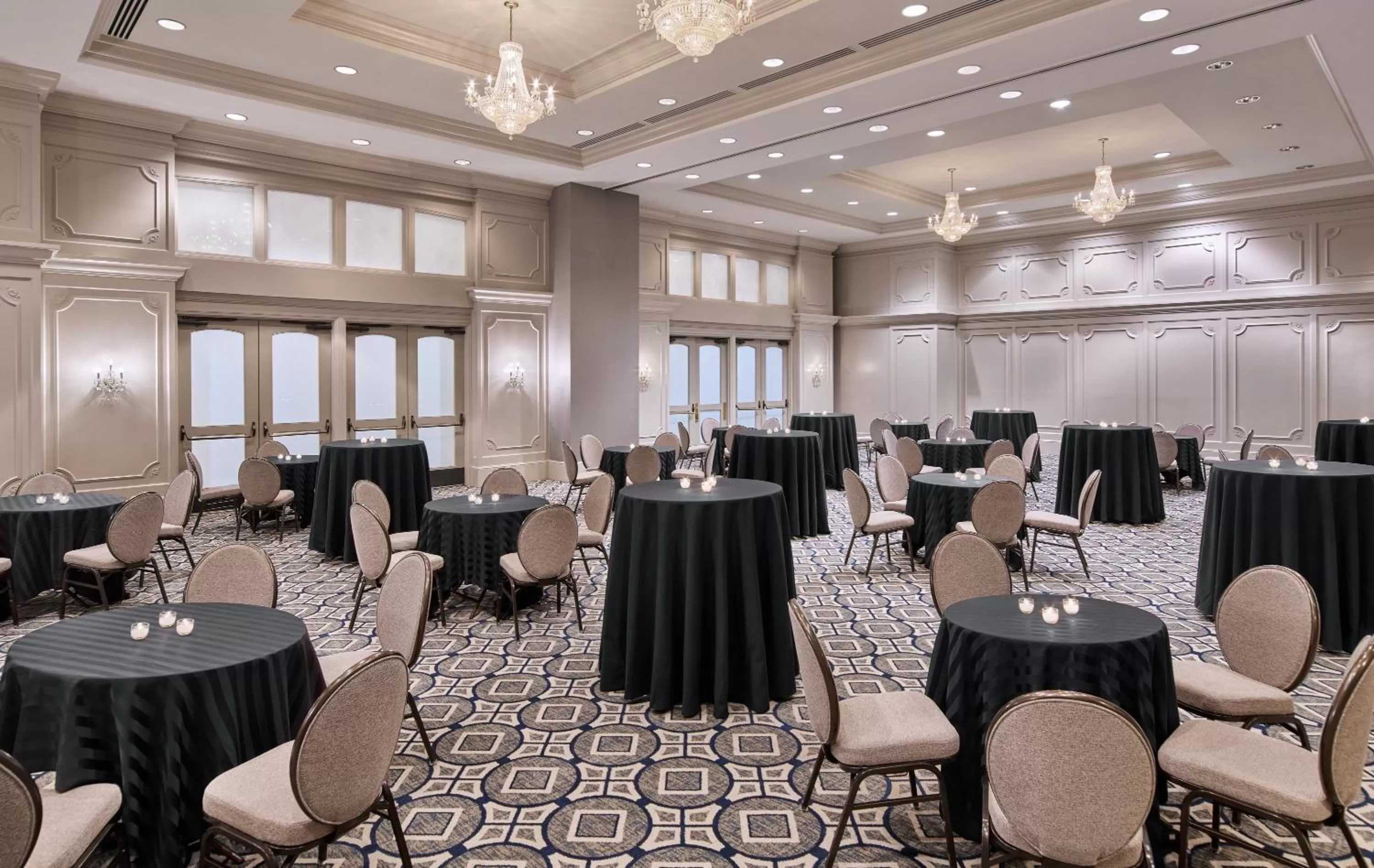 Restaurant/places to eat in Crowne Plaza New Orleans French Qtr - Astor by IHG