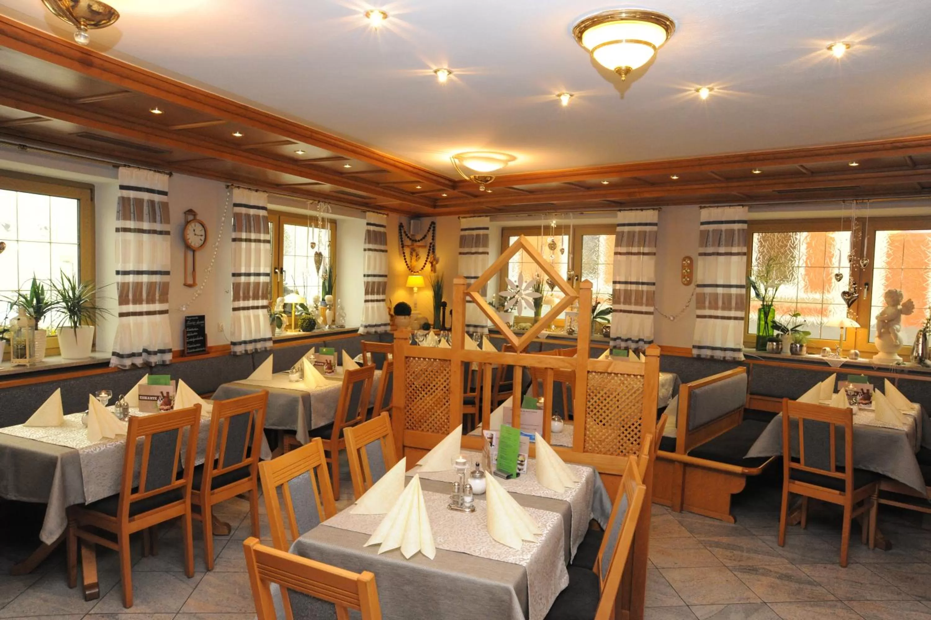 Restaurant/places to eat in Wander und Aktiv Hotel Rösslwirt