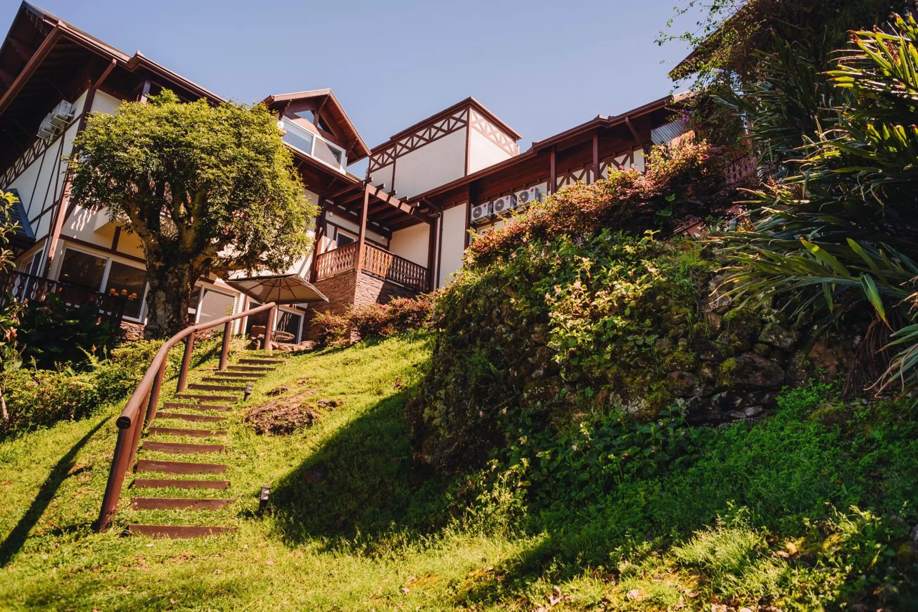 Property building in Hotel Jardins da Colina