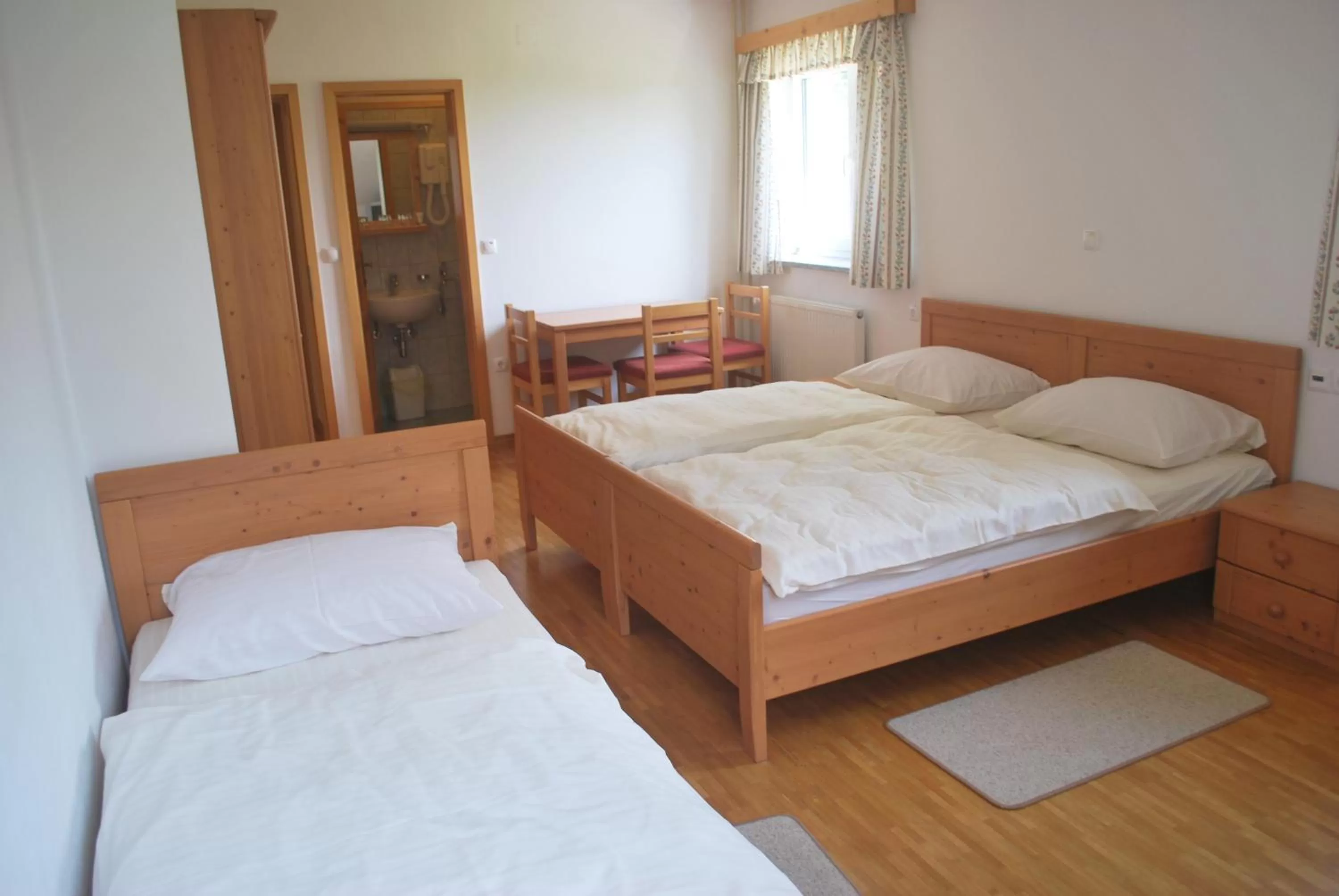 Photo of the whole room, Bed in Tourist Farm Pr'Dovar