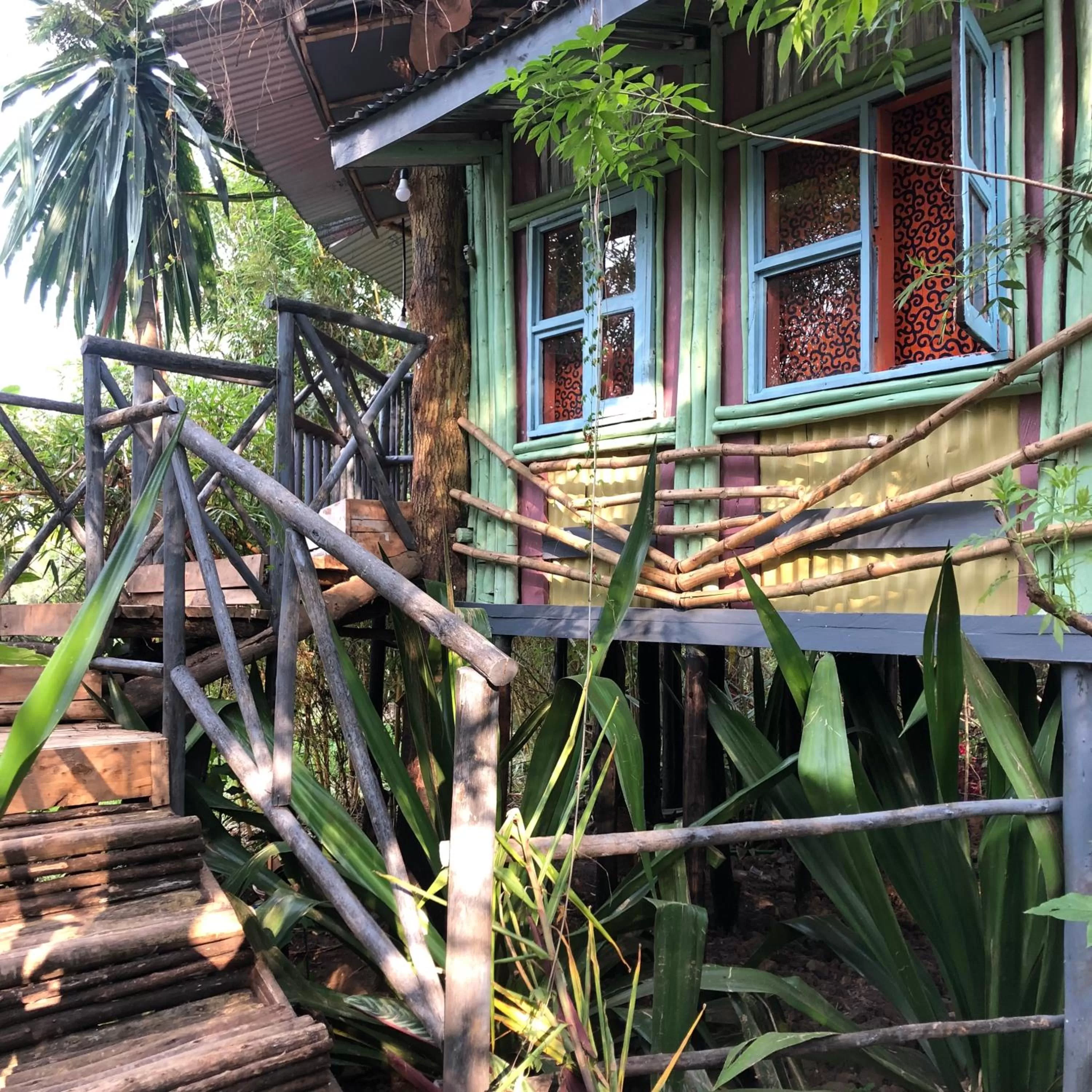 Facade/entrance in Fravan Eco Resort By Apogee