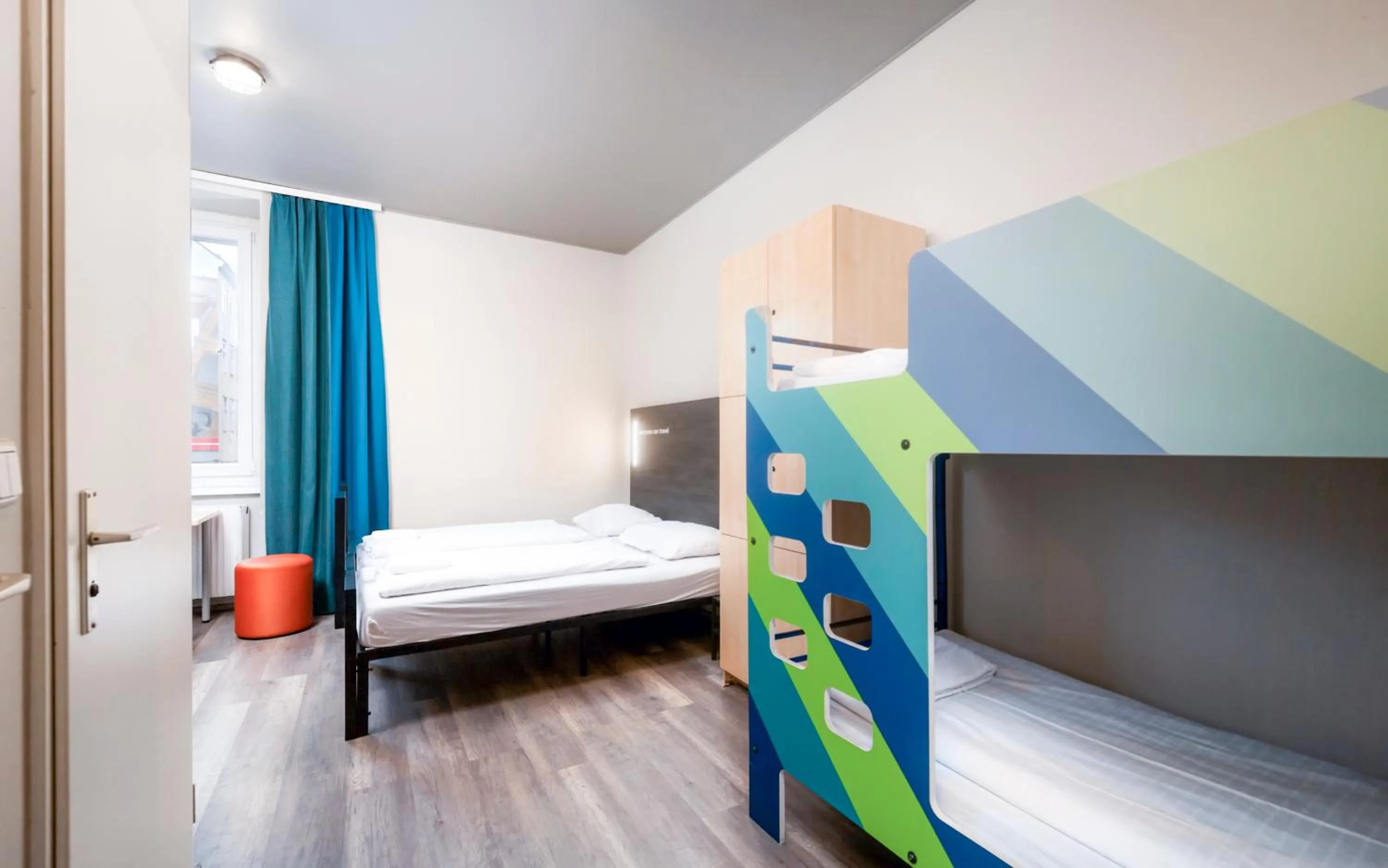 Bedroom, Bed in a&o Wien Stadthalle