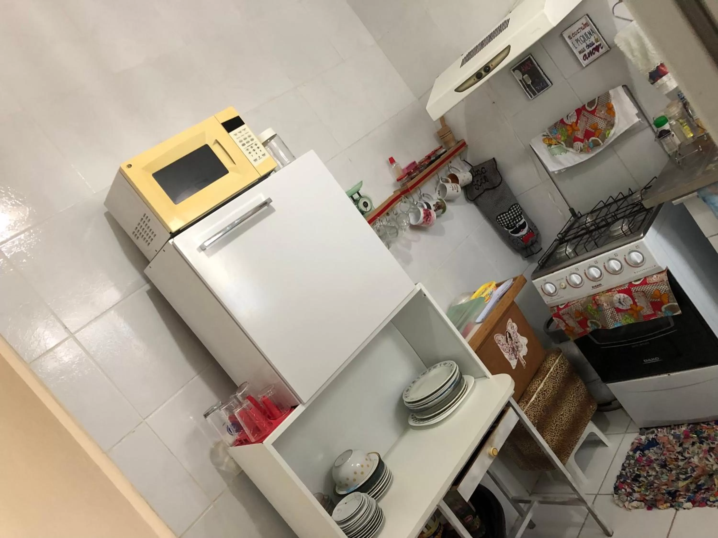 Kitchen or kitchenette, Kitchen/Kitchenette in Hostel Das Canárias