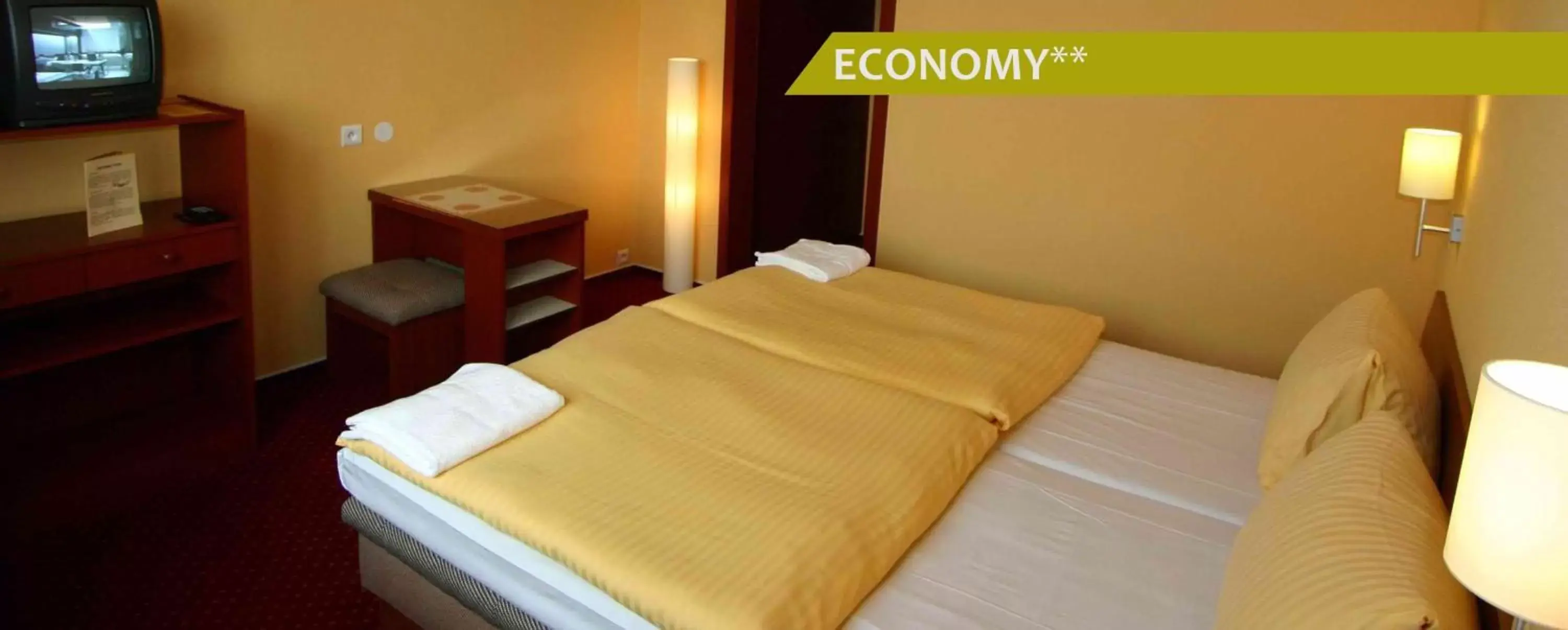 Economy Double or Twin Room in Hotel Ludmila Economy Double or Twin Room in Hotel Ludmila
