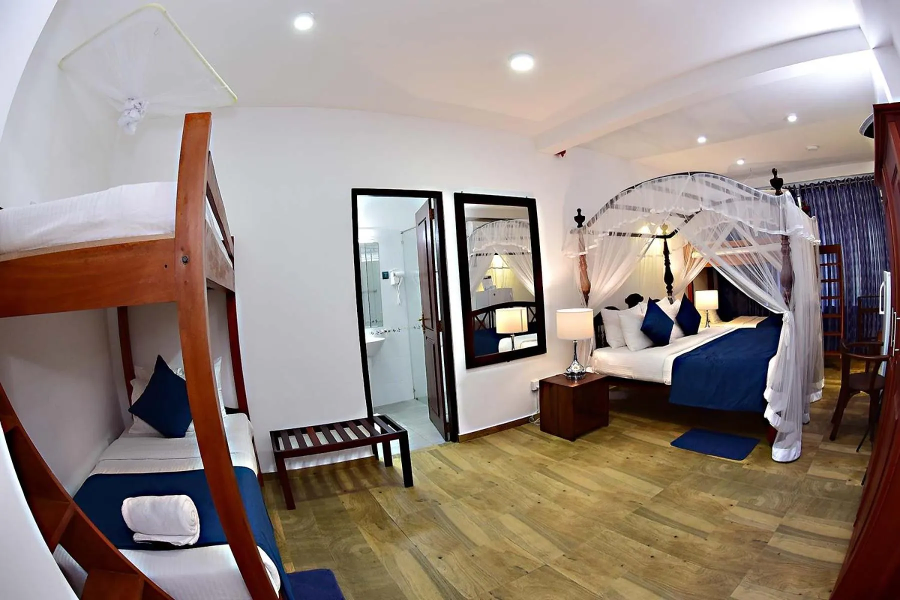 Bed in Colombo Villa