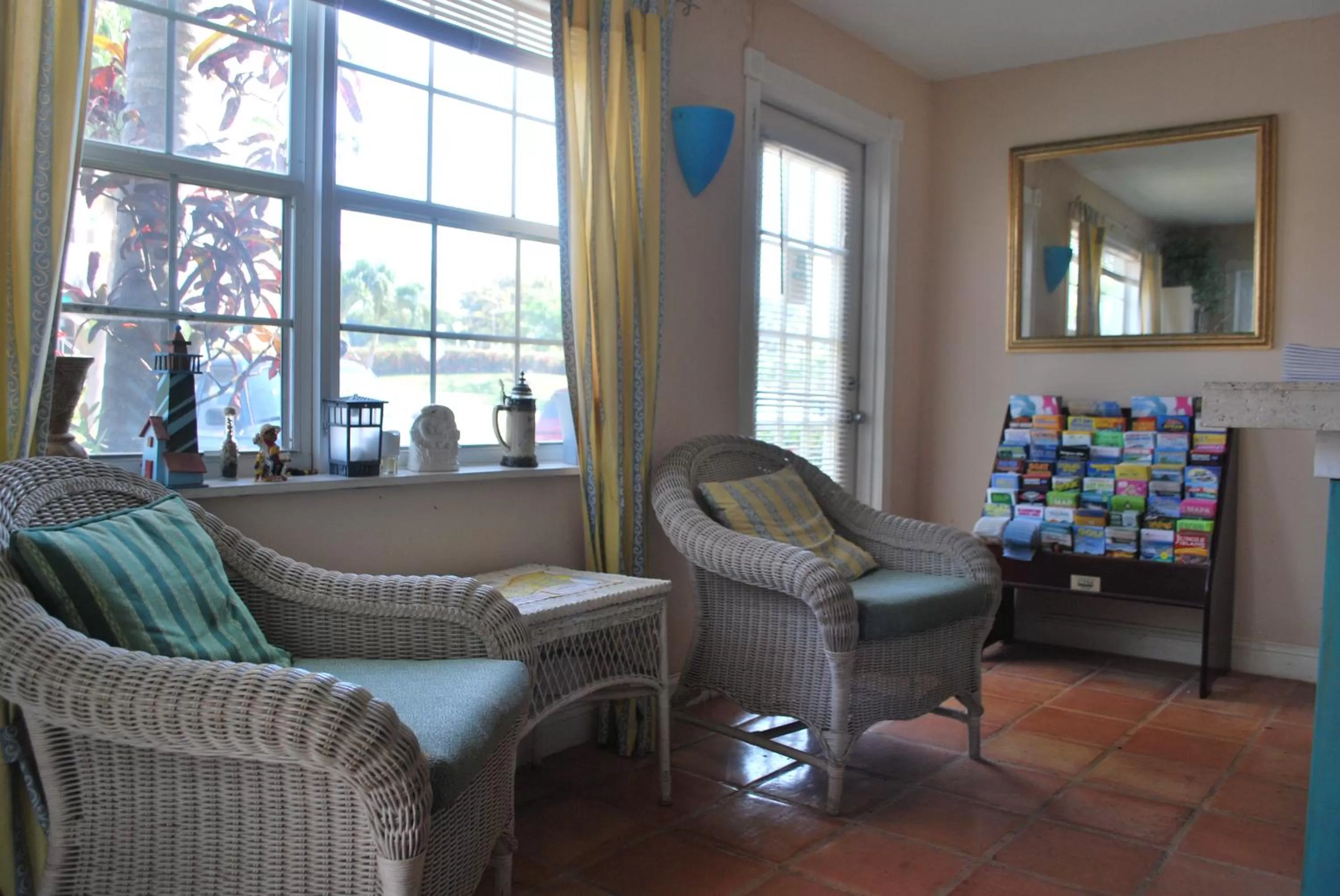 Lobby or reception in Green Island Inn