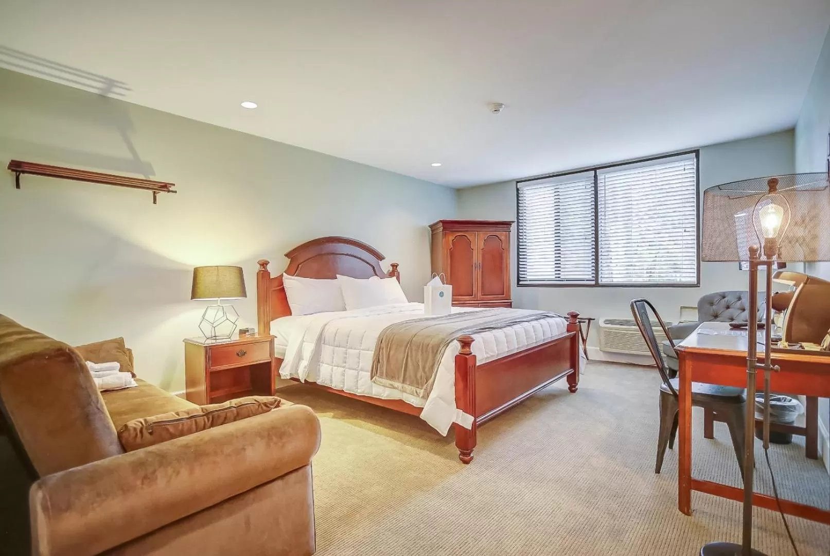 Bed in Allenberry Resort