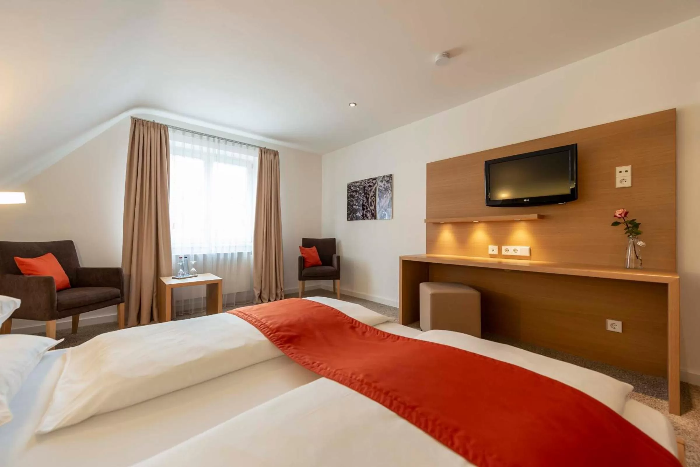 Photo of the whole room, Bed in Hotel Gasthof Krone