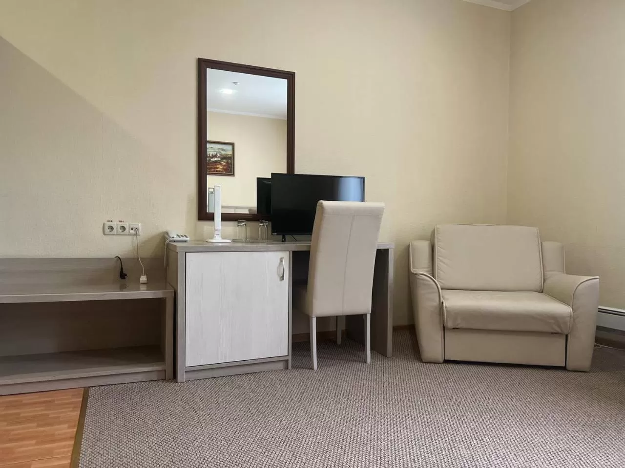 TV/Entertainment Center in Ligena Hotel