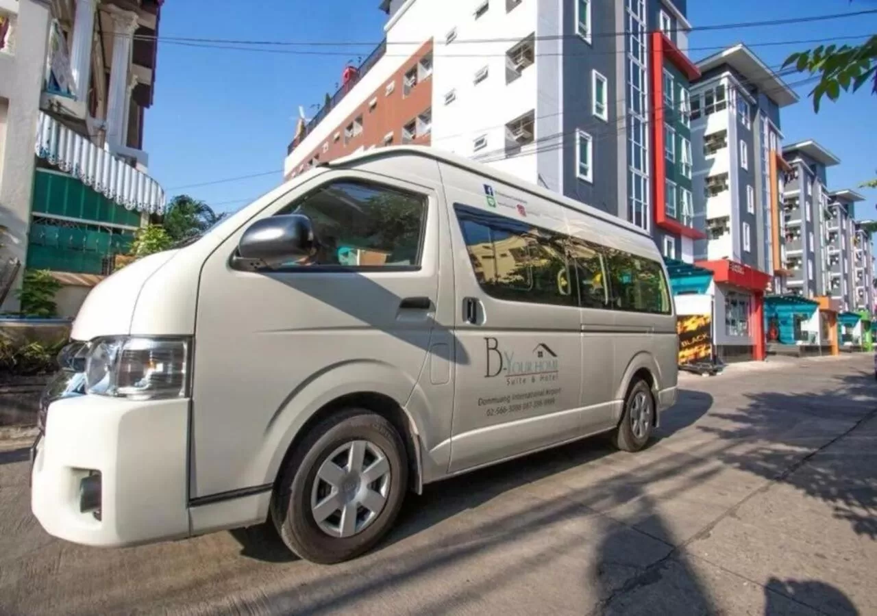 shuttle in B-your home Hotel Don Mueang Airport Bangkok 如你家酒店