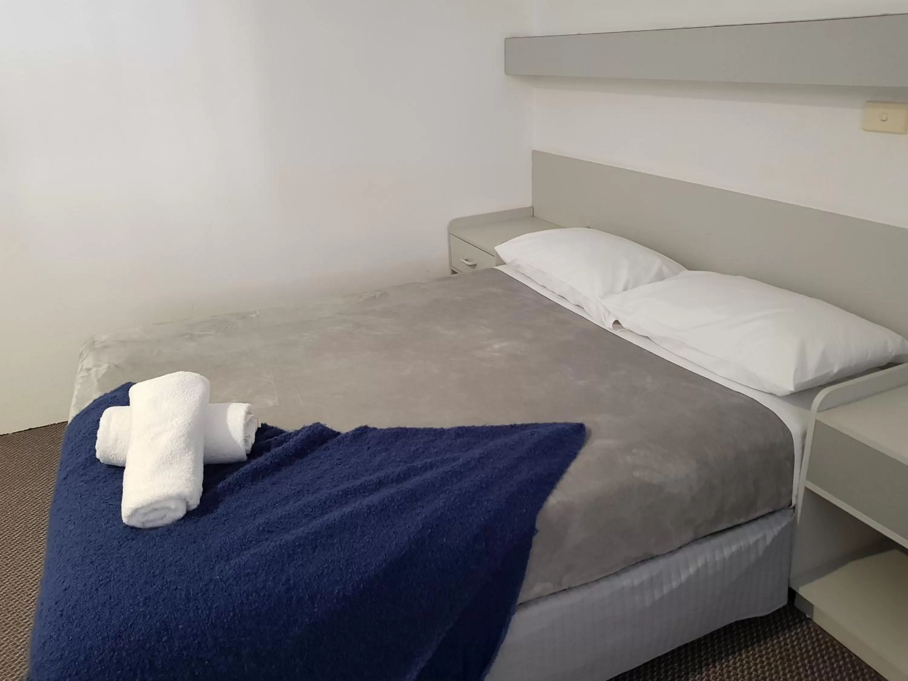 Queen Room in Seabreeze Beach Hotel