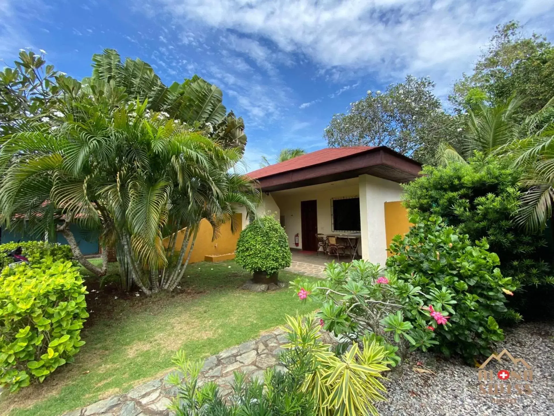 Bungalow with Garden View in Alona Swiss Resort Bungalow with Garden View in Alona Swiss Resort