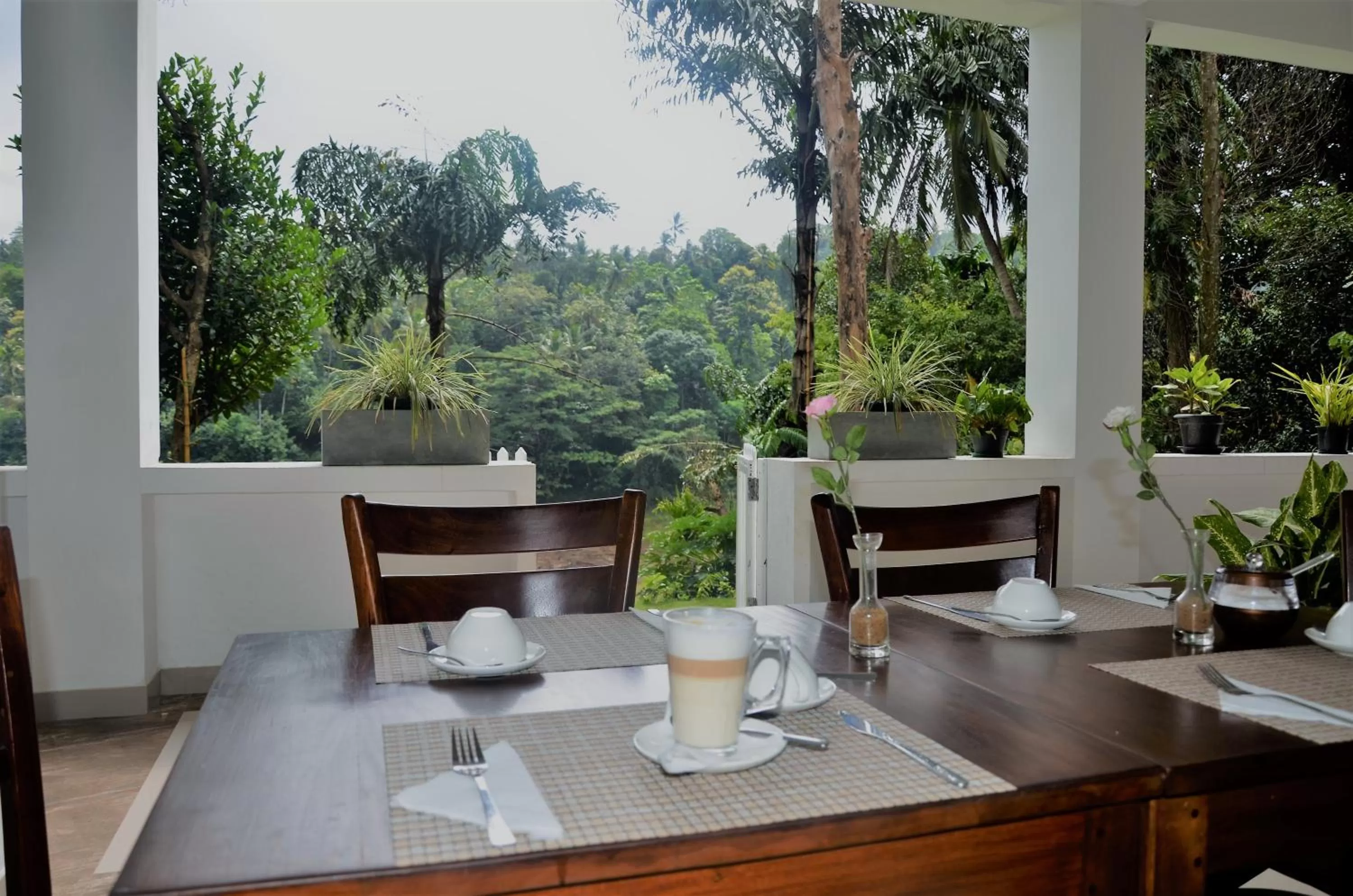 Restaurant/Places to Eat in Kandy Rivers Edge Nature Resort