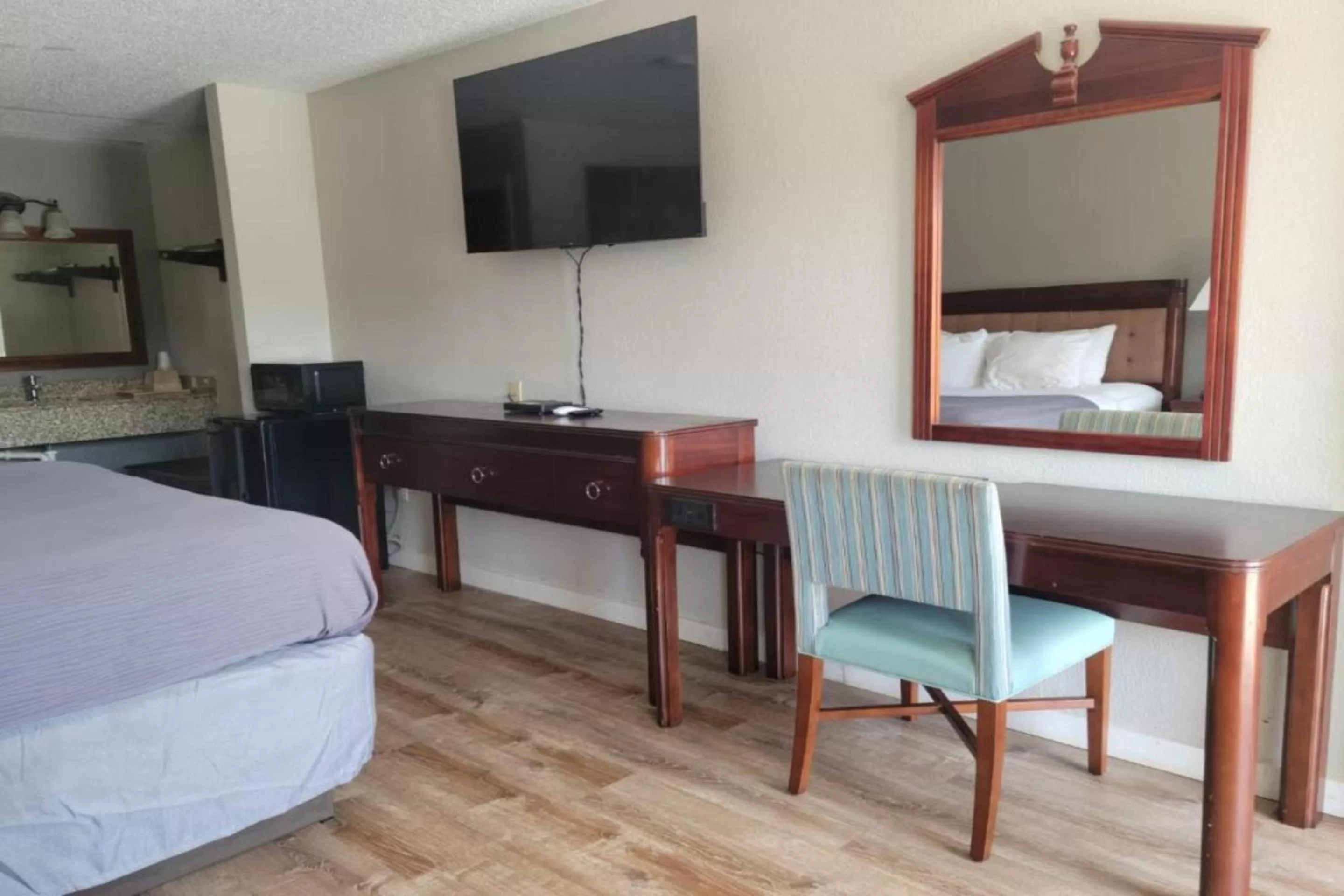 Bedroom in Western Motel, Thomasville