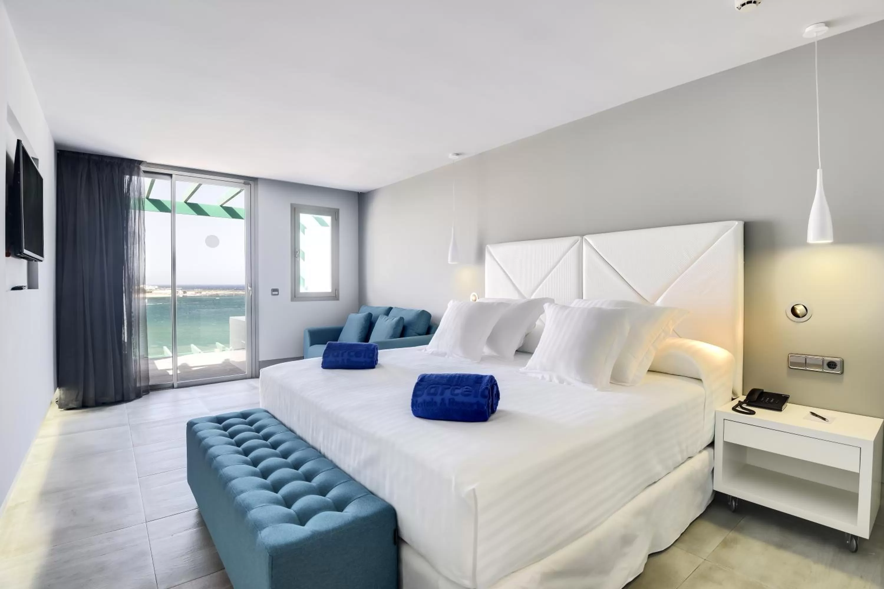 Deluxe Double or Twin Room with Sea View and Spa Bath in Barceló Teguise Beach - Adults Only