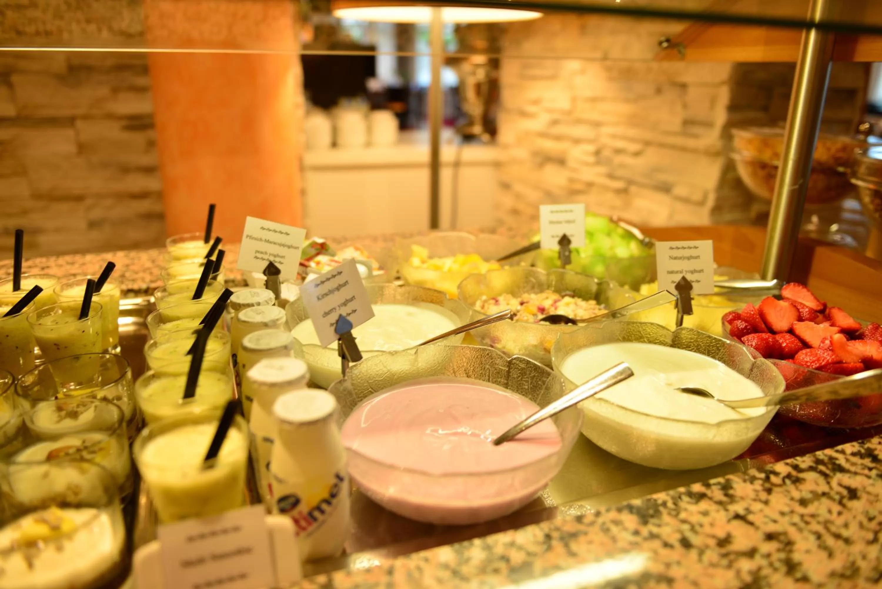 Food in Lobinger Hotel Weisses Ross